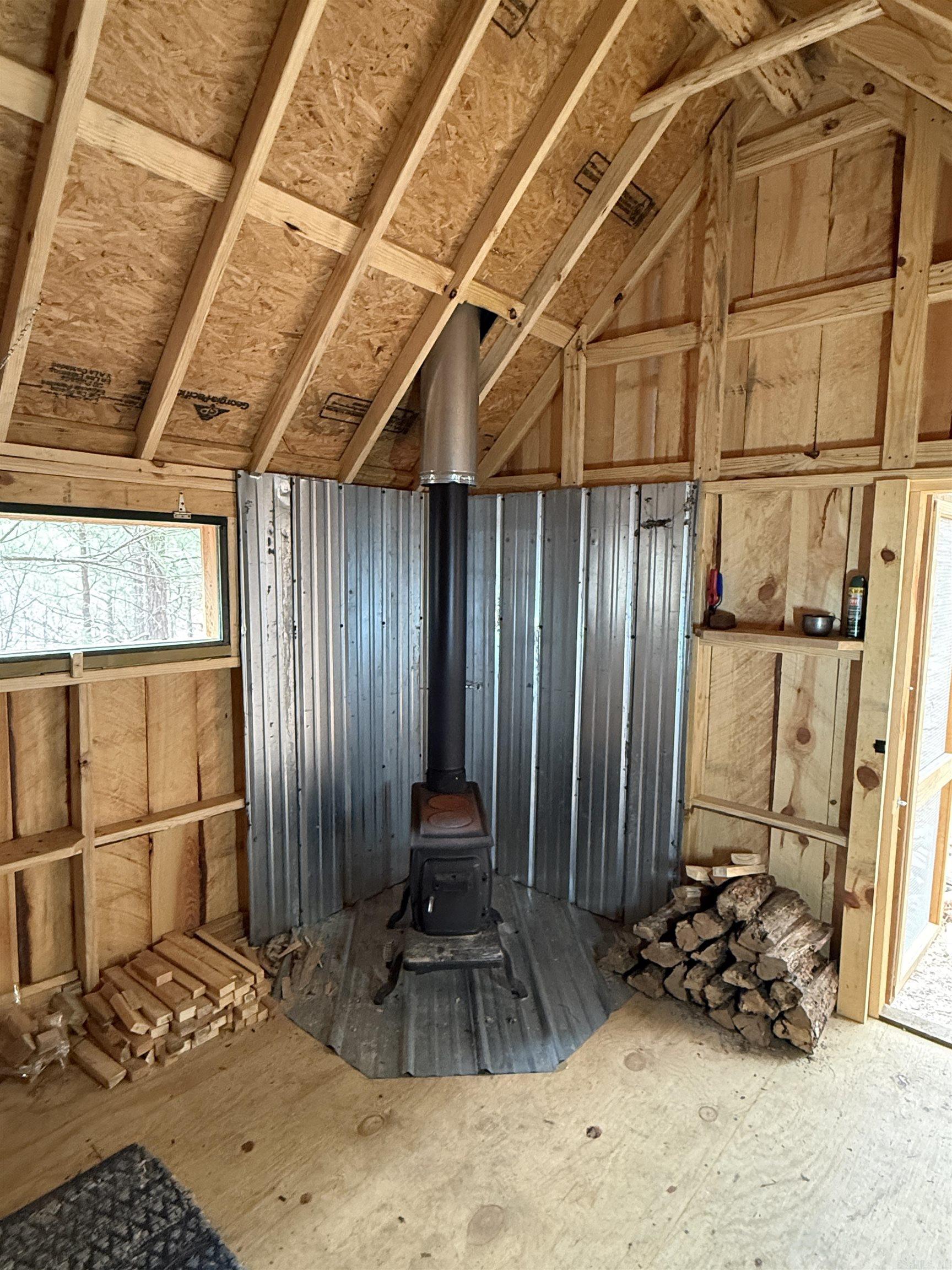 2085 Quicksilver  Leslie, AR