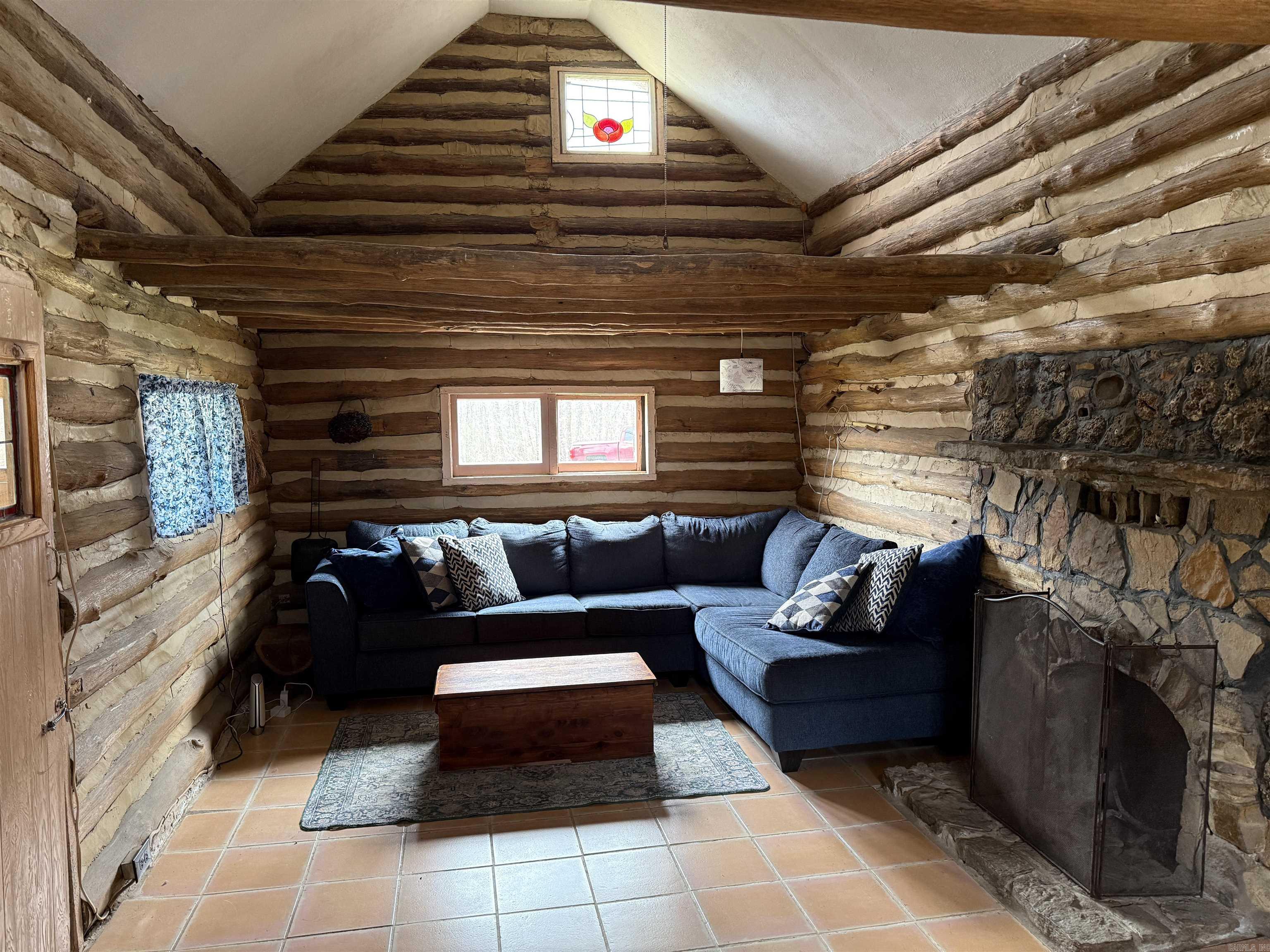 2085 Quicksilver  Leslie, AR