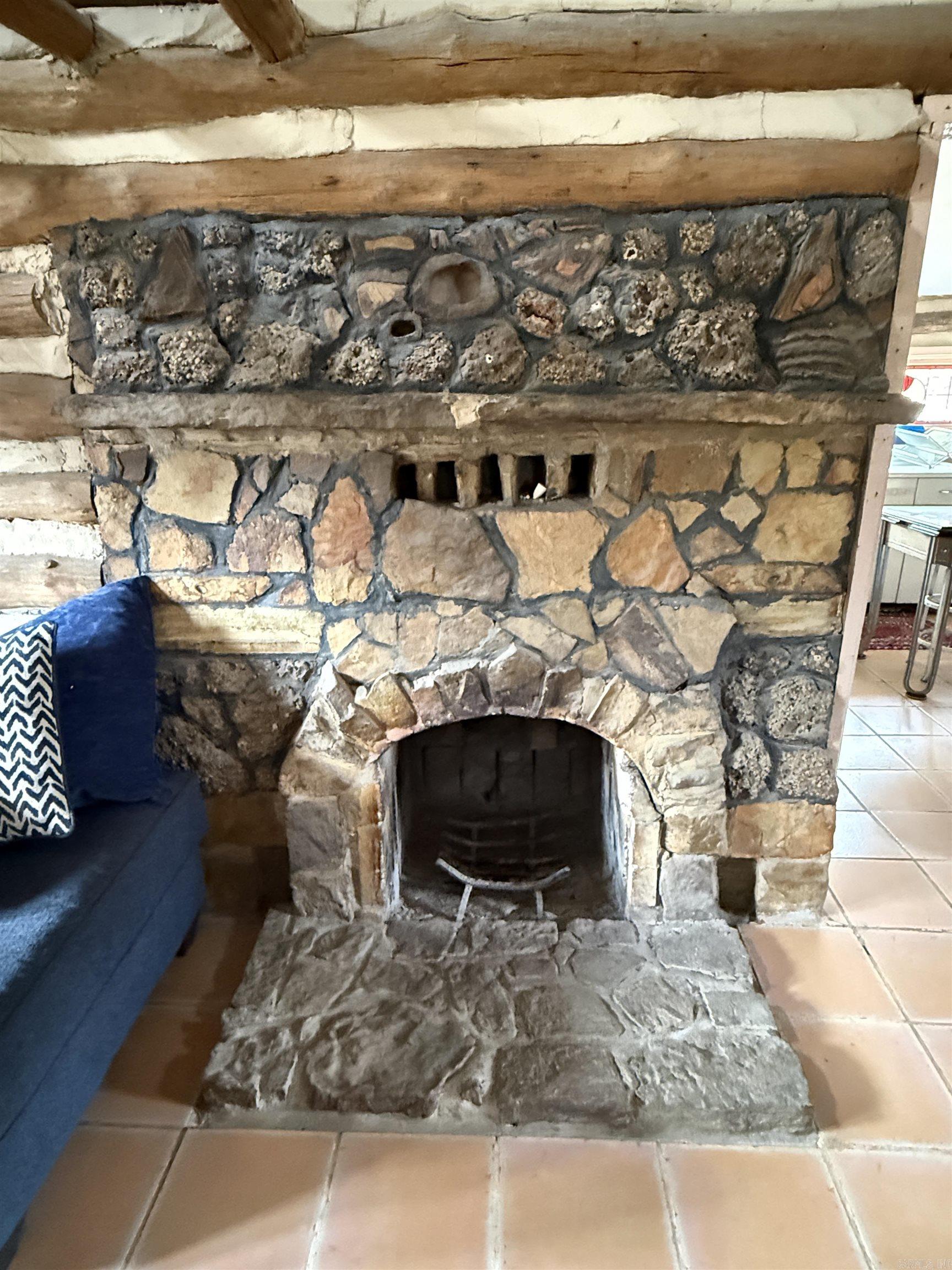 2085 Quicksilver  Leslie, AR