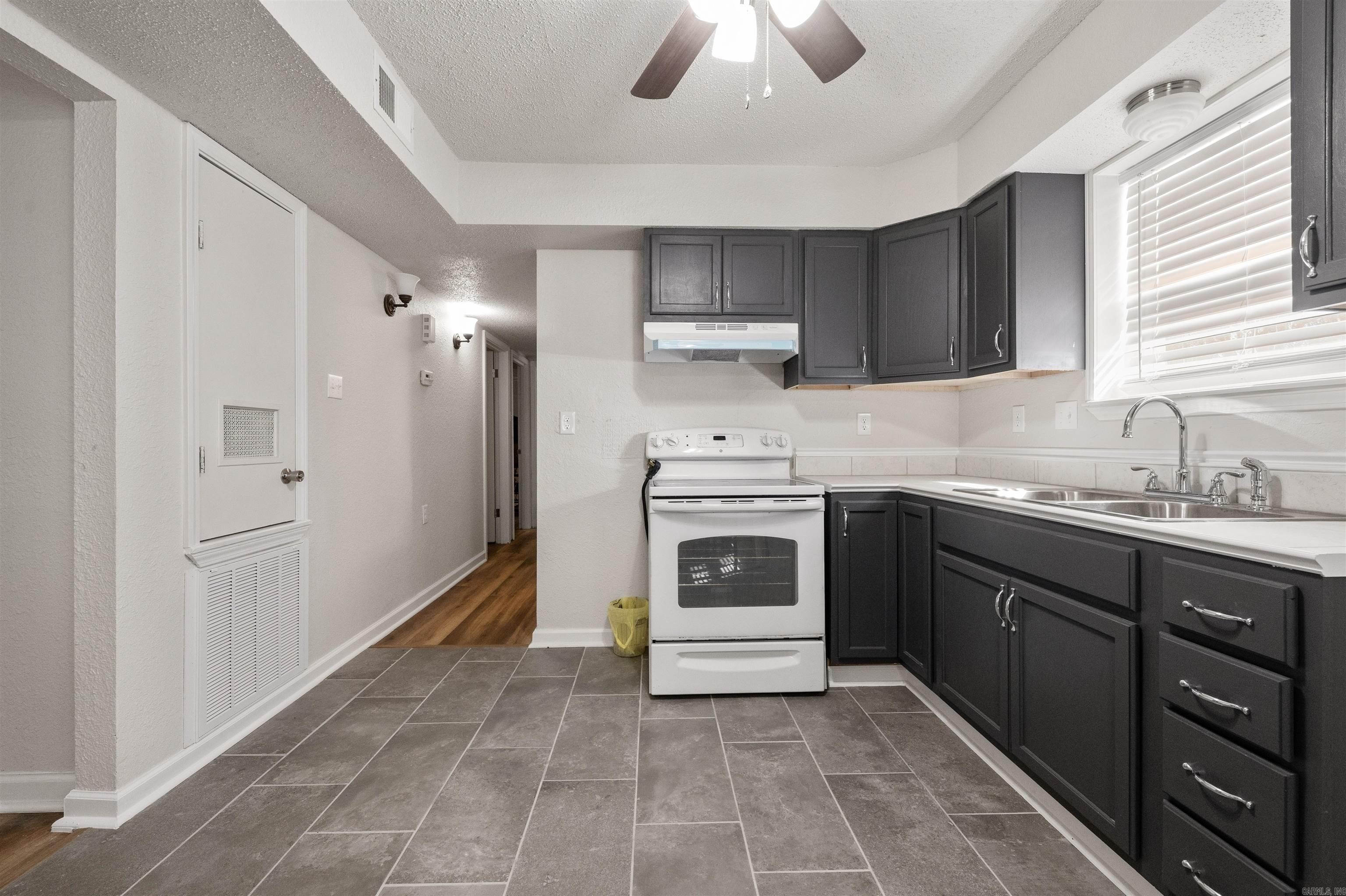 109 Jason  England, AR