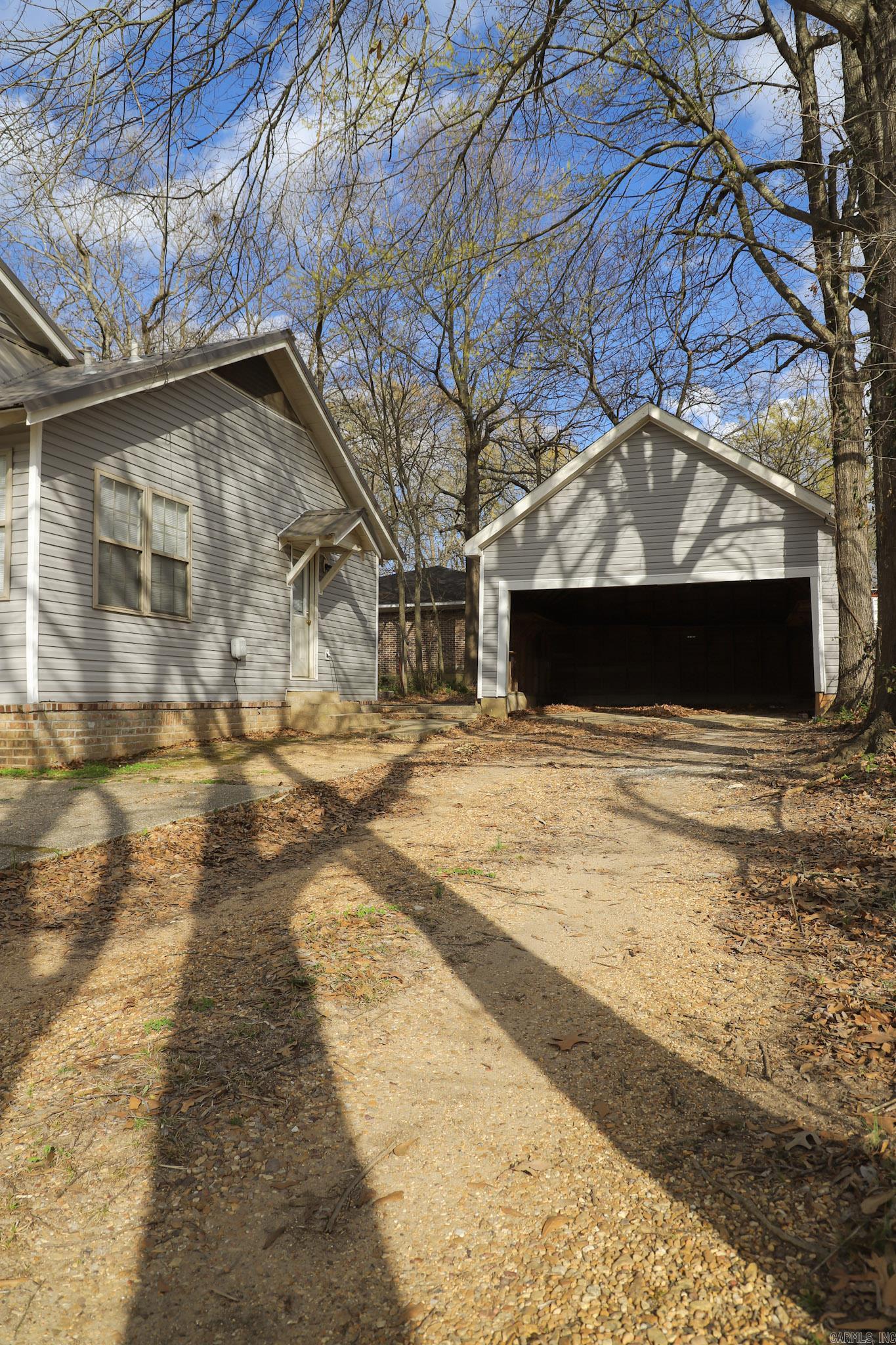 512 N Slemons  Monticello, AR