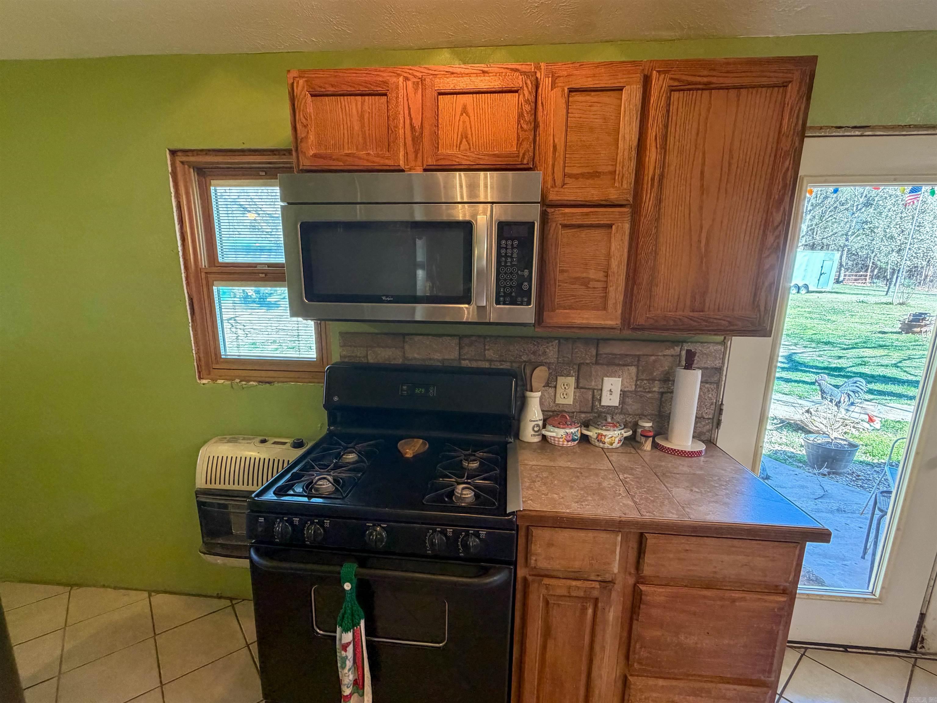 211 Featherhill Terrace  Norfork, AR