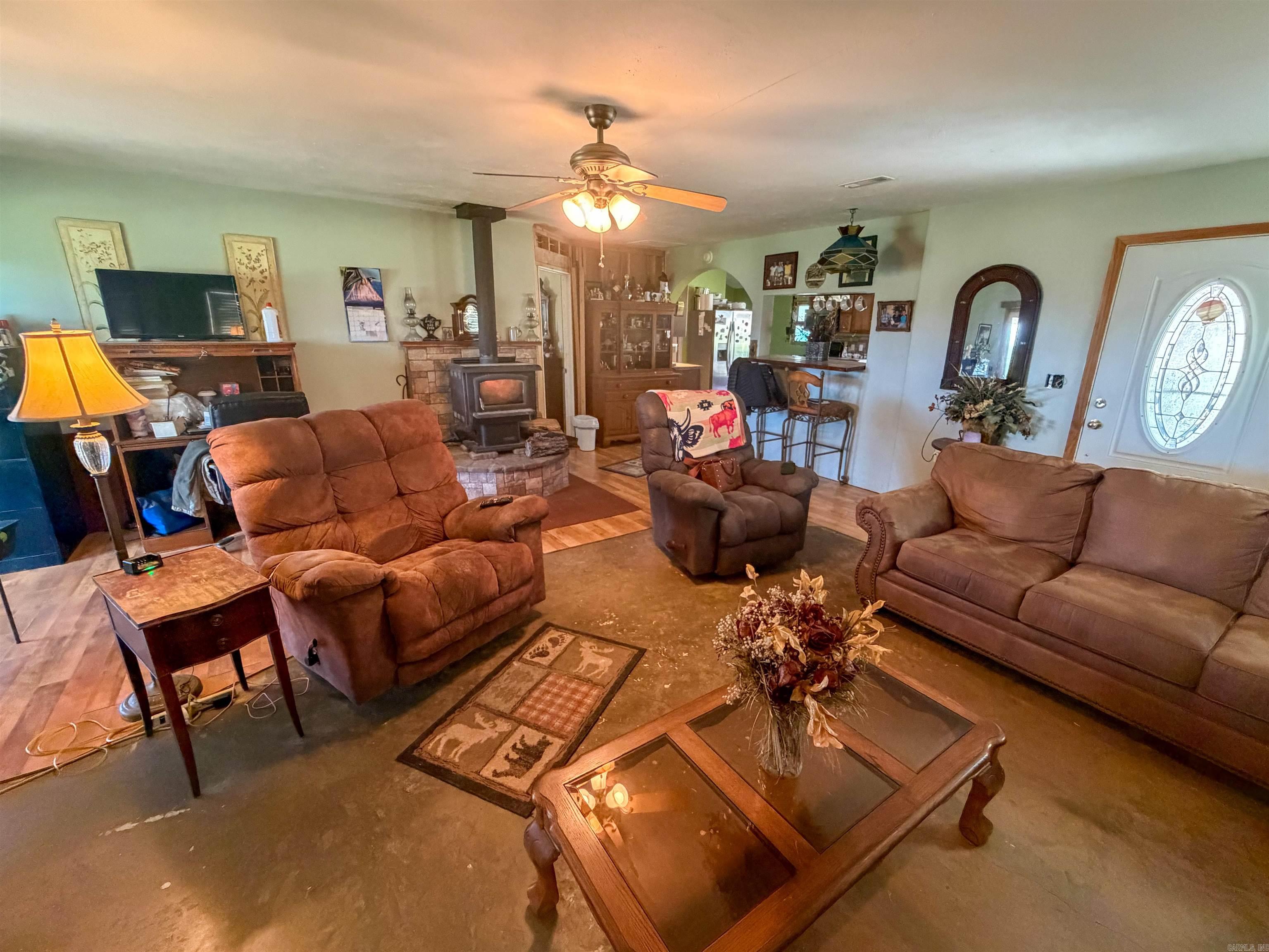 211 Featherhill Terrace  Norfork, AR