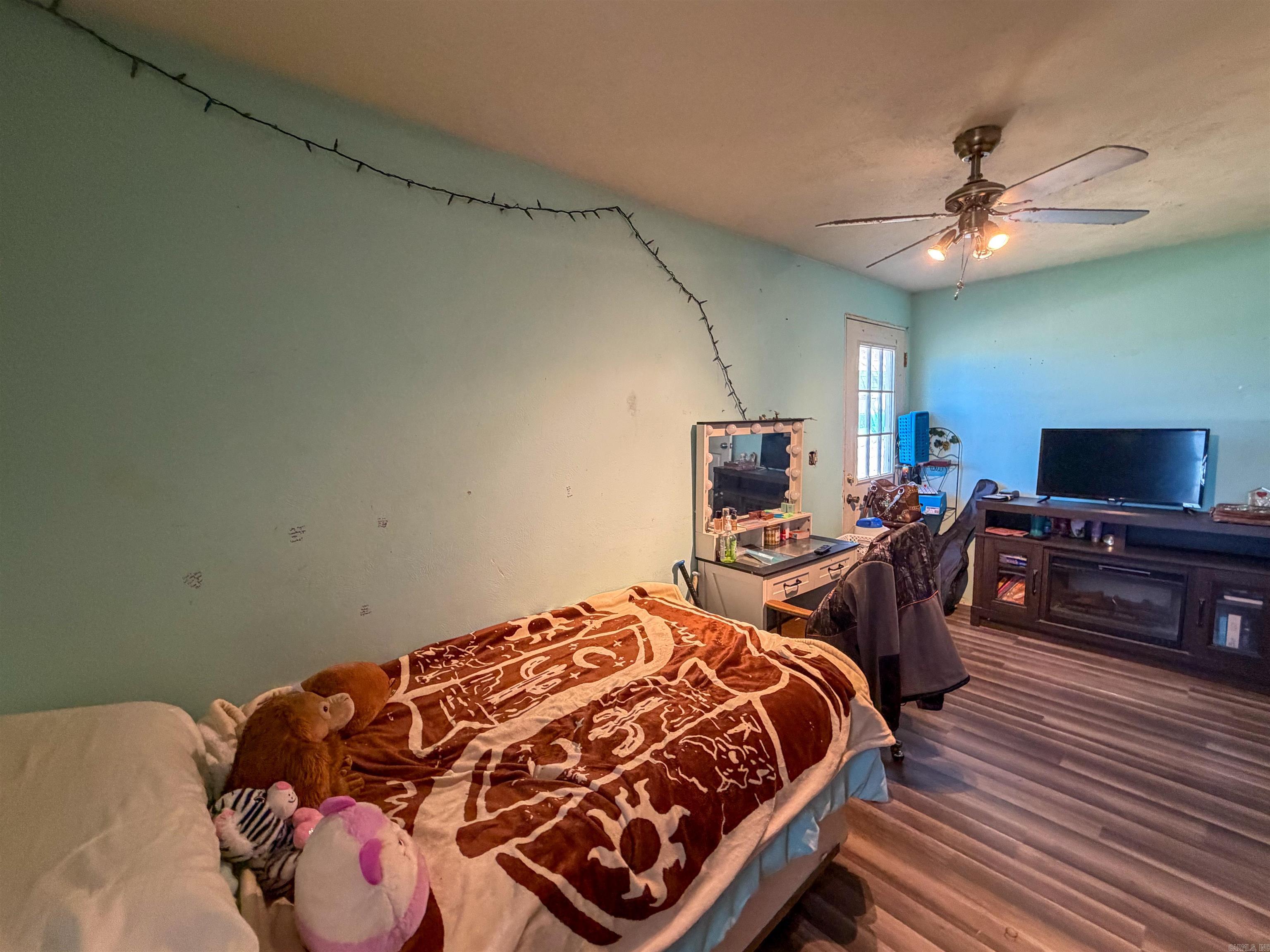 211 Featherhill Terrace  Norfork, AR