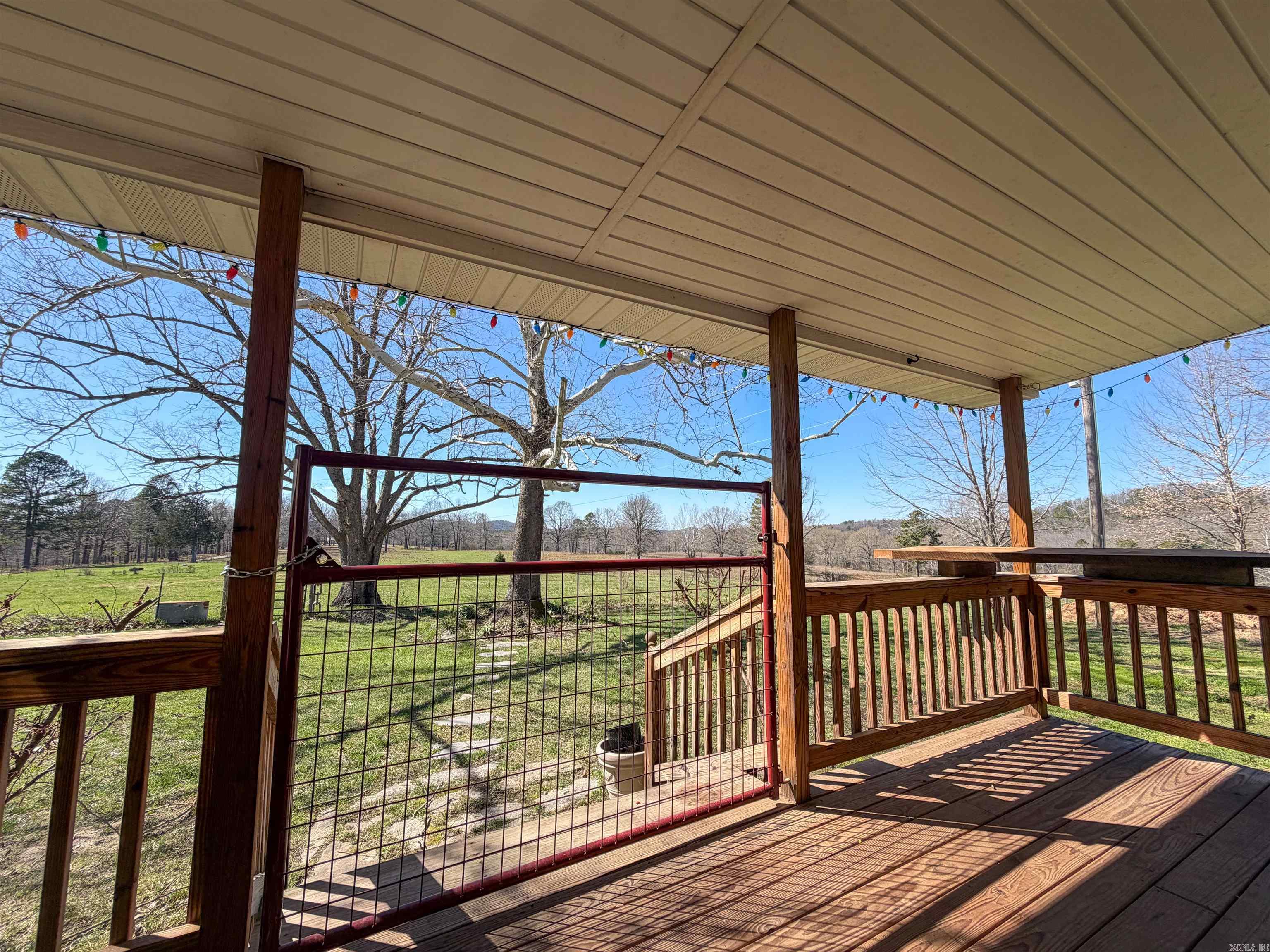 211 Featherhill Terrace  Norfork, AR