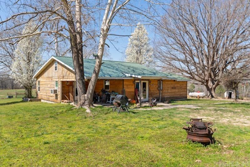 211 Featherhill Terrace  Norfork, AR