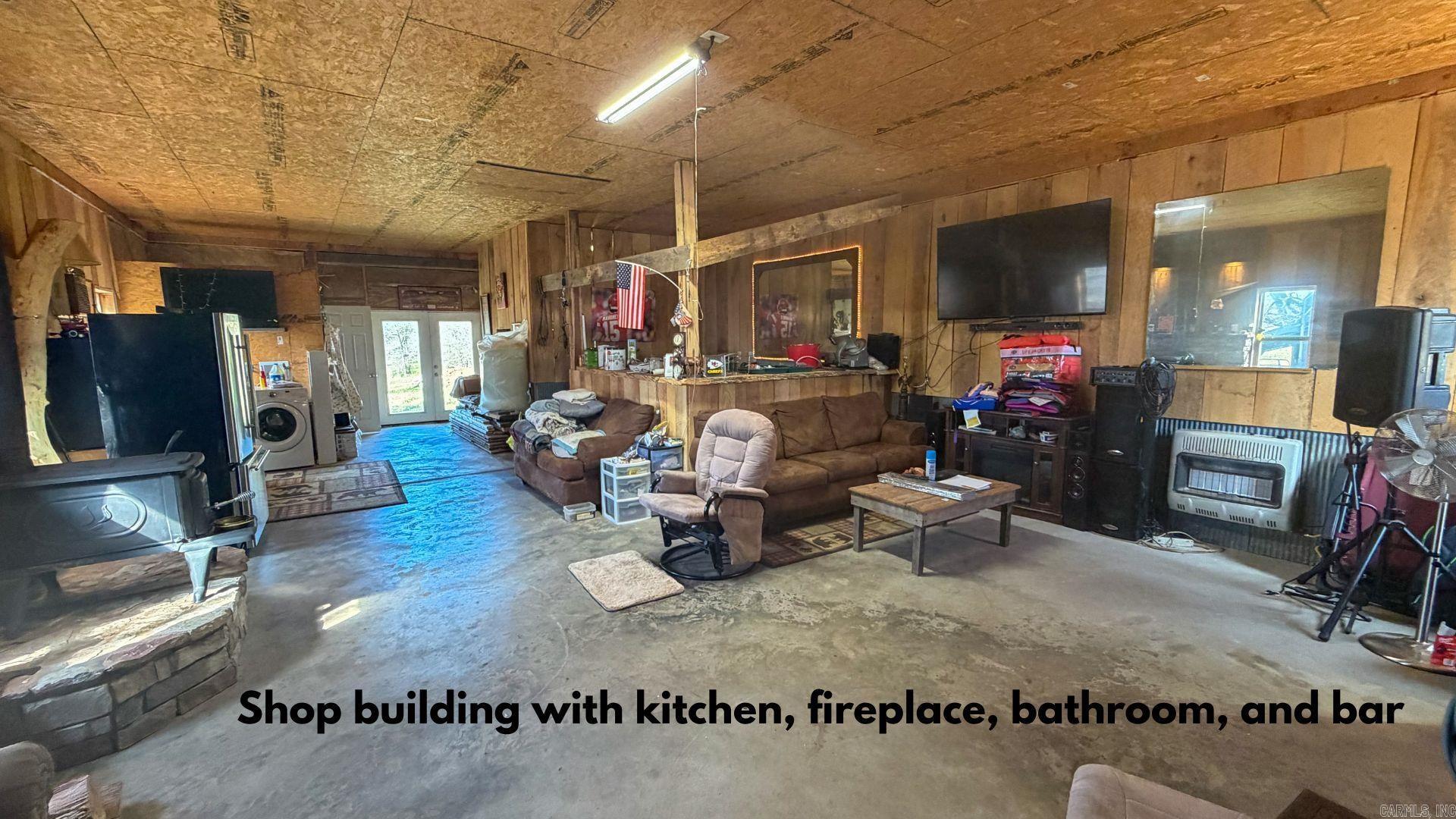 211 Featherhill Terrace  Norfork, AR