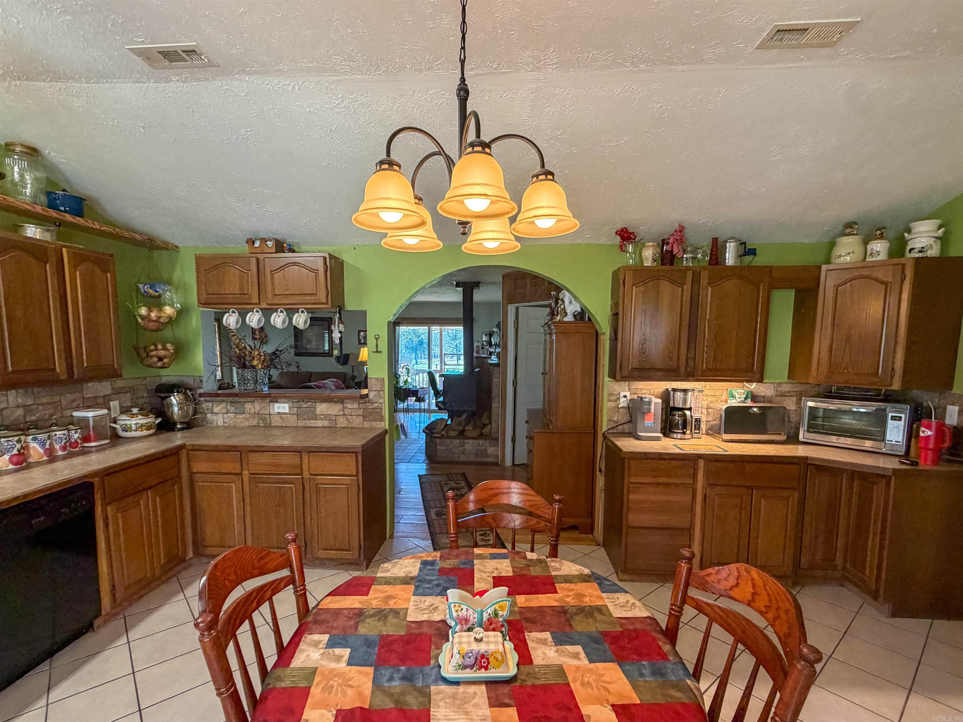 211 Featherhill Terrace  Norfork, AR