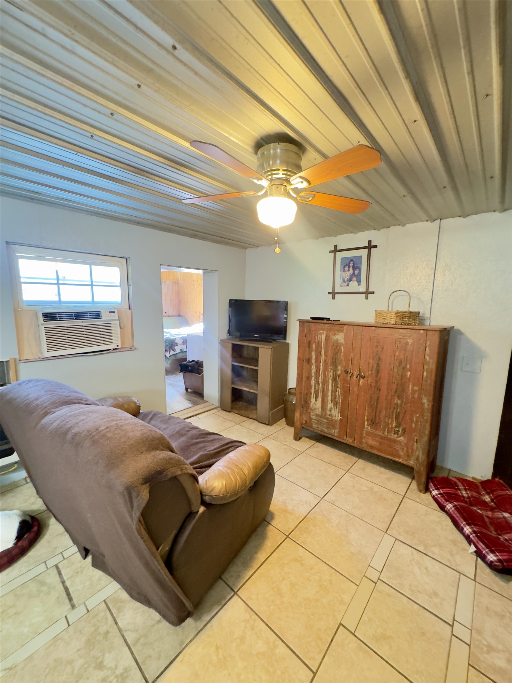 300 Parker  Oxford, AR