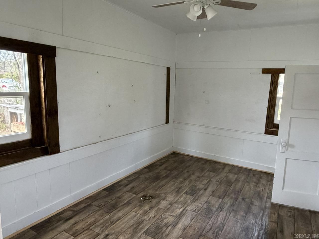 107 Oak  Perryville, AR