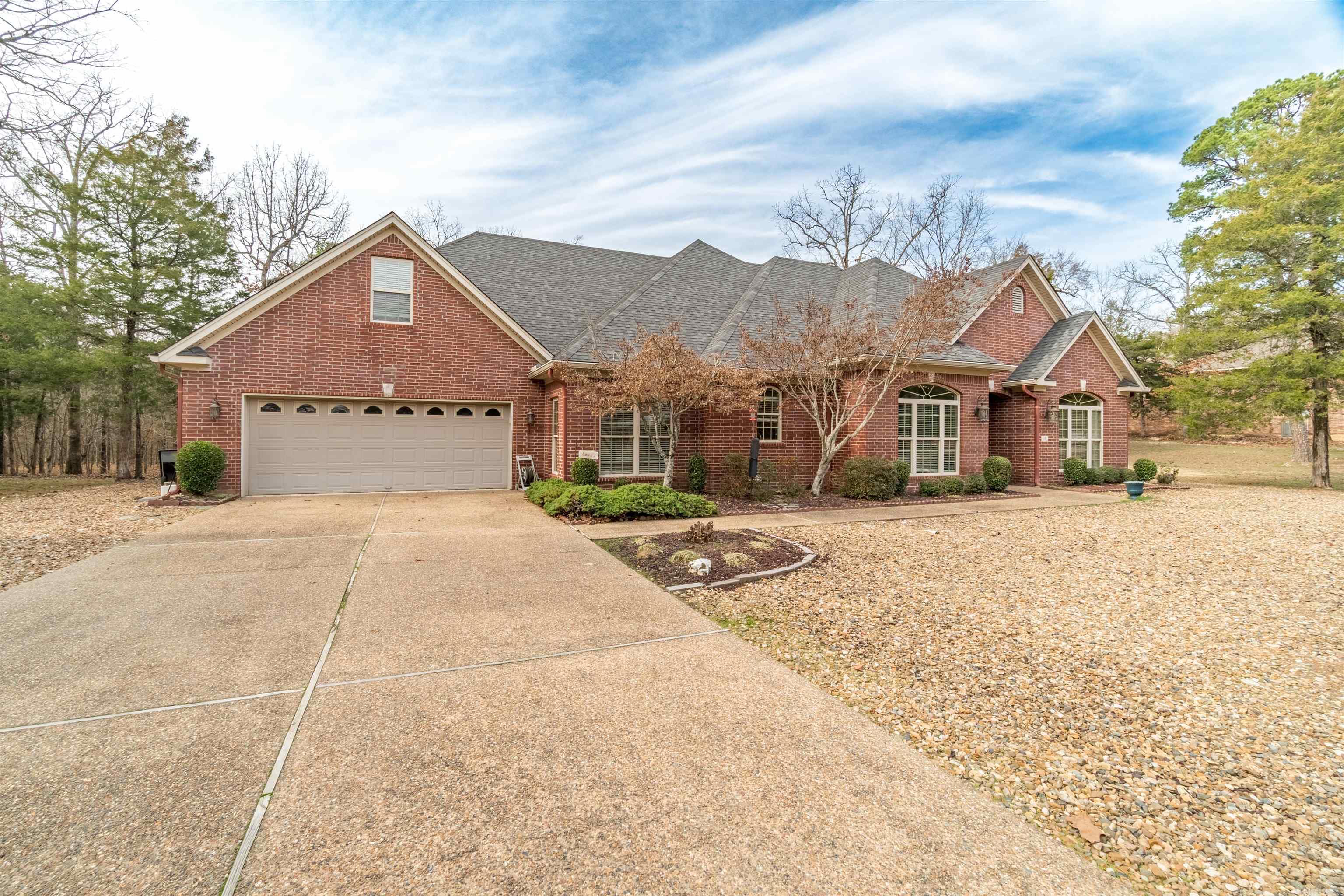 18 Amable Lane  Hot Springs Village, AR