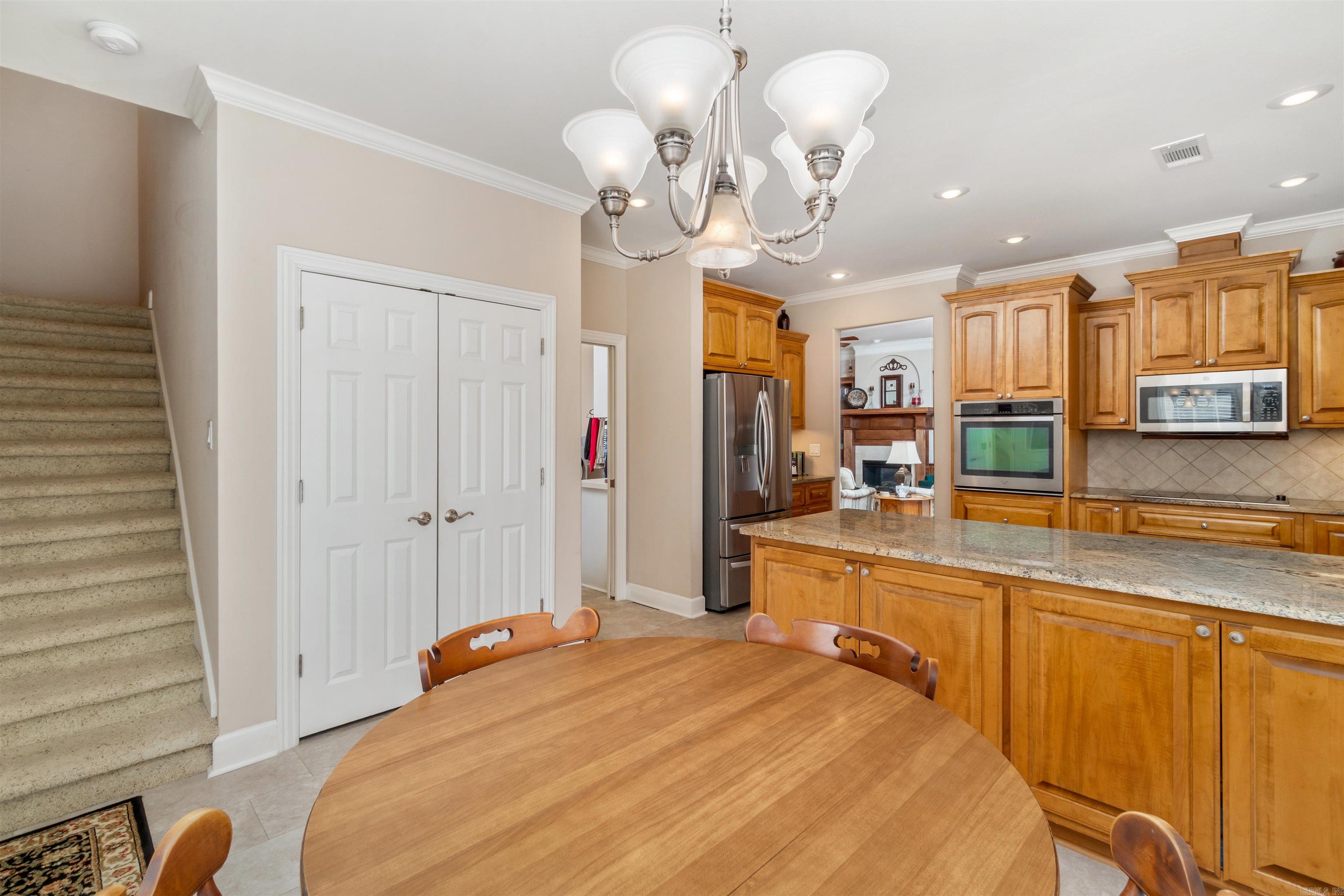 18 Amable Lane  Hot Springs Village, AR