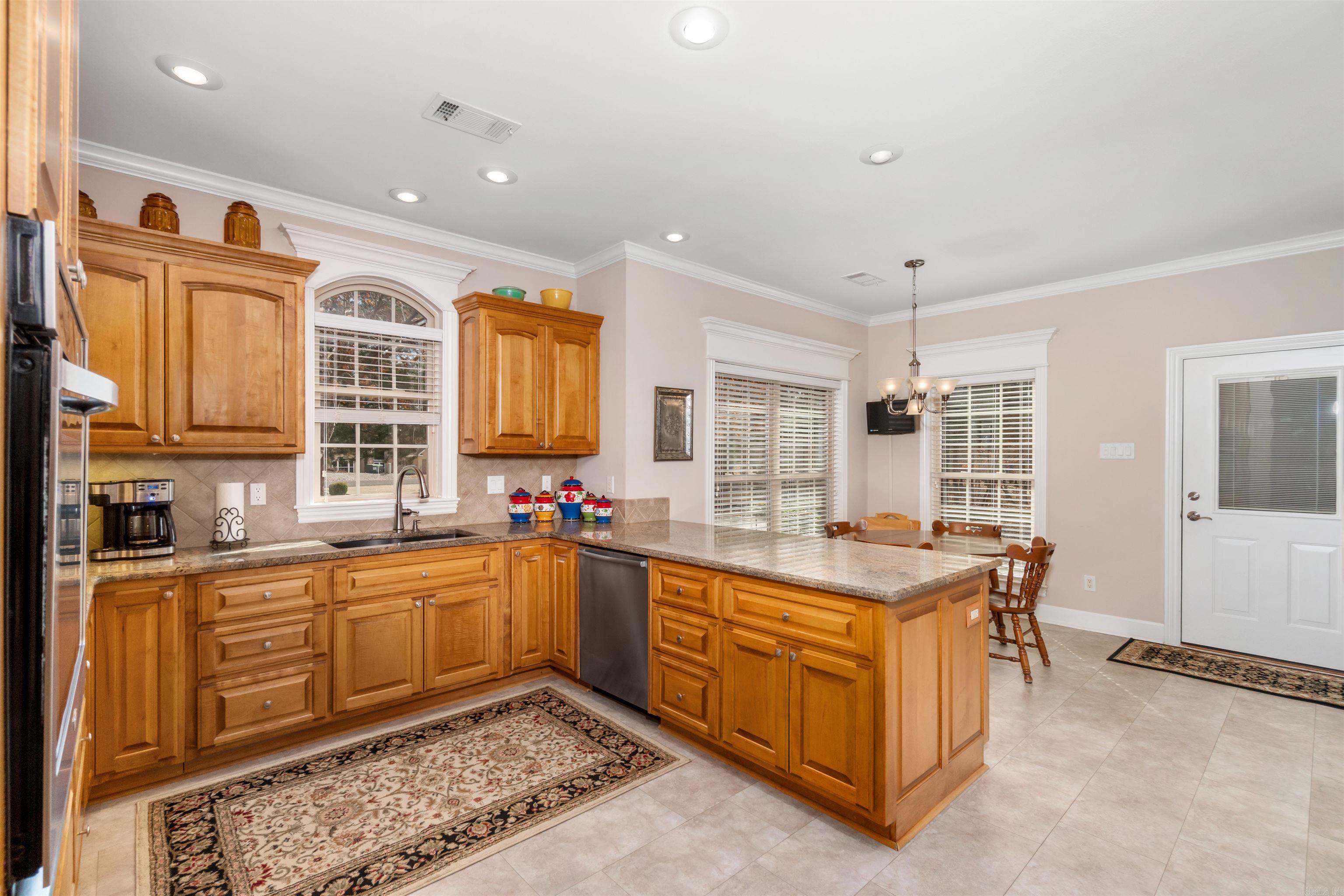 18 Amable Lane  Hot Springs Village, AR