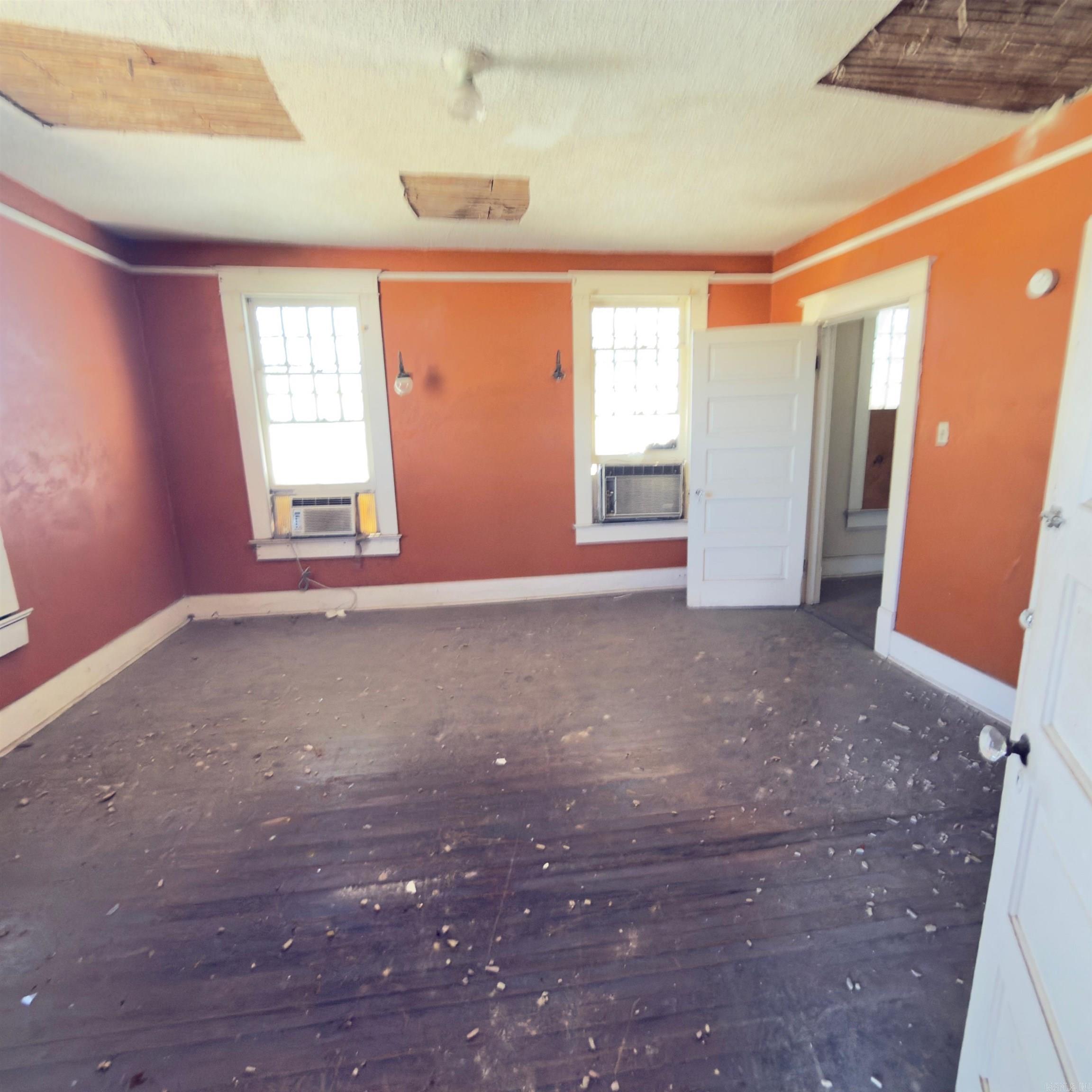 1700 S Laurel St Pine Bluff, AR 71601