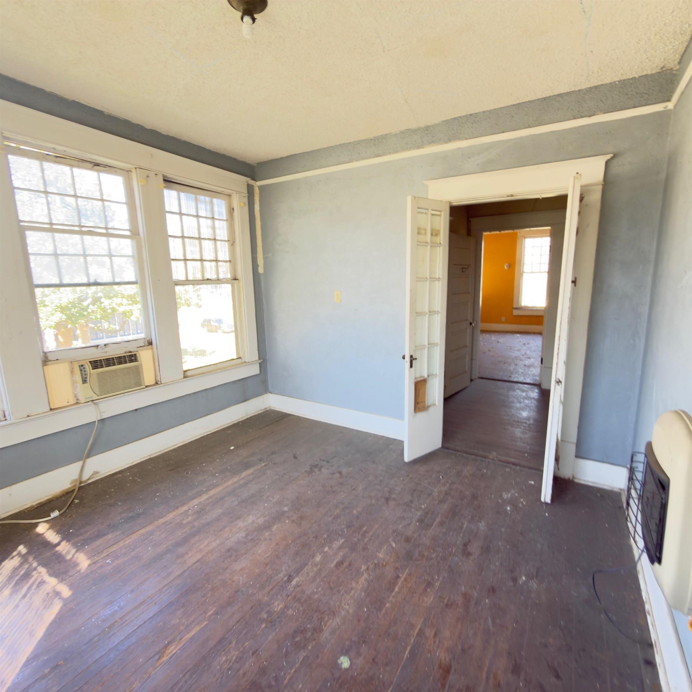 1700 S Laurel St Pine Bluff, AR 71601