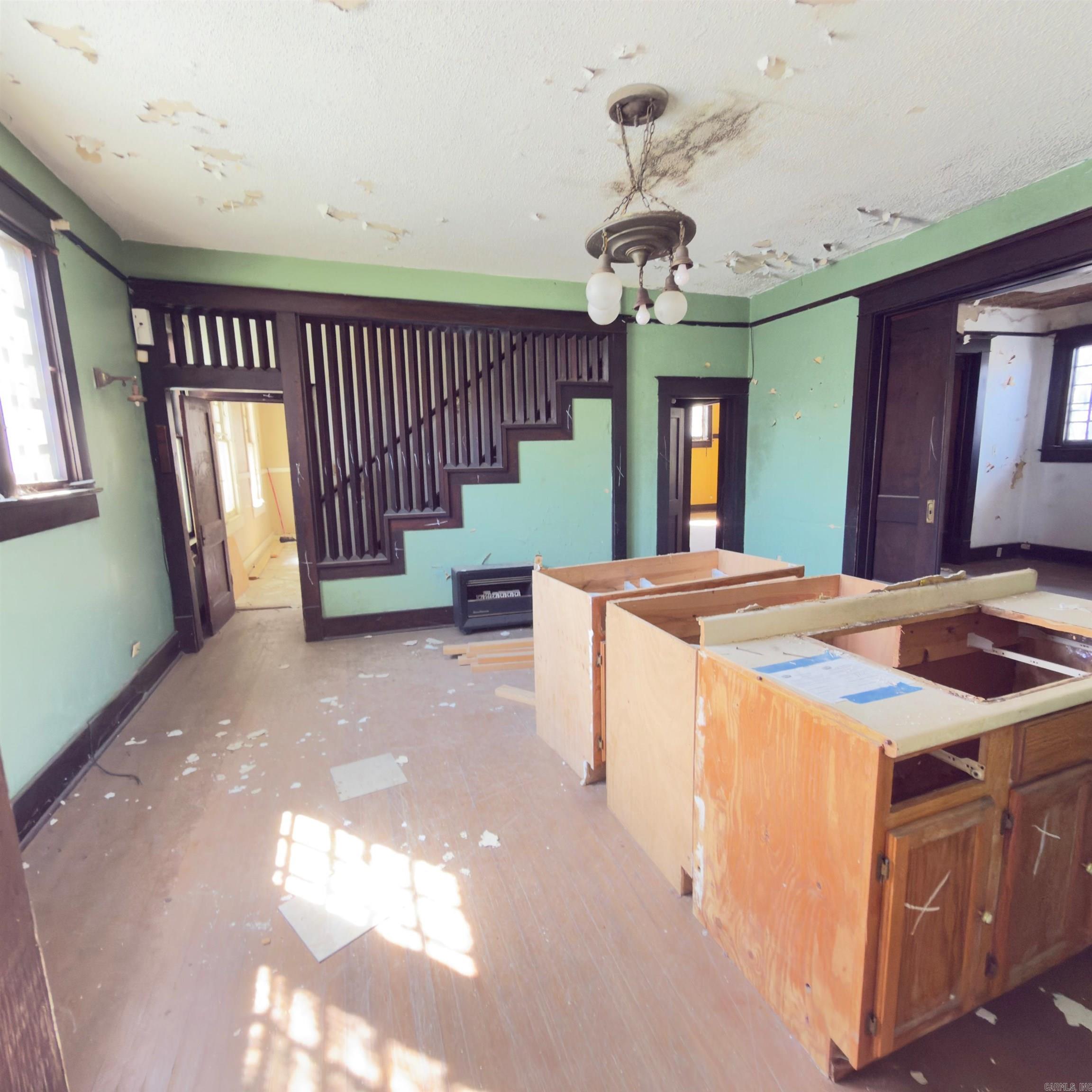 1700 S Laurel St Pine Bluff, AR 71601