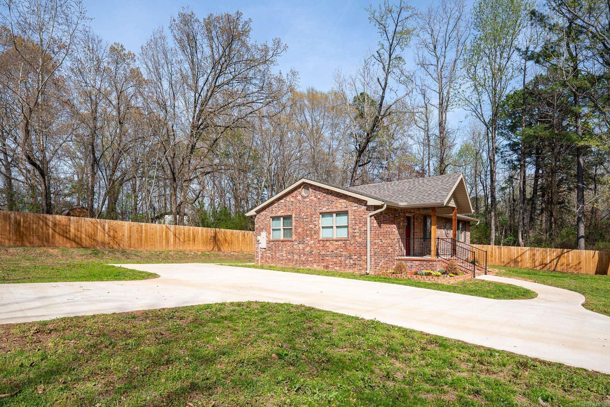 3 Grassy Lake Rd  Mayflower, AR