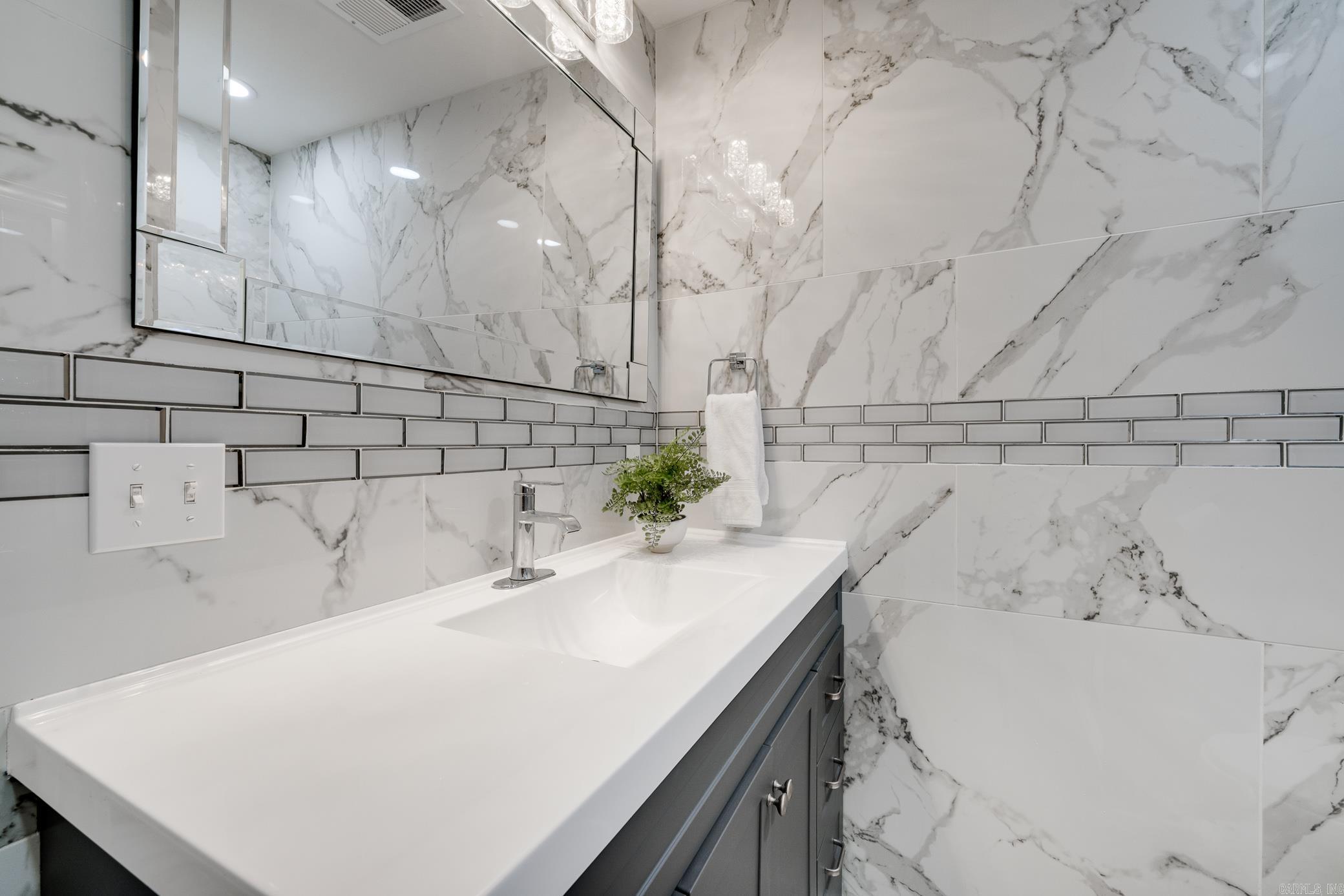 3 Grassy Lake Rd  Mayflower, AR