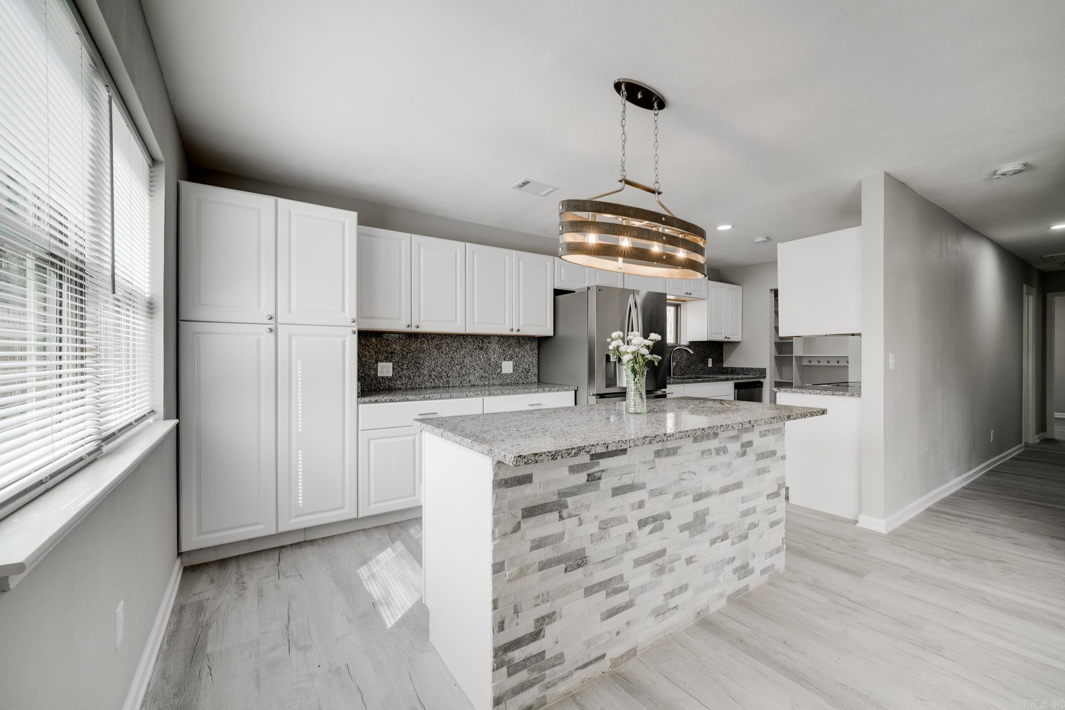 3 Grassy Lake Rd  Mayflower, AR