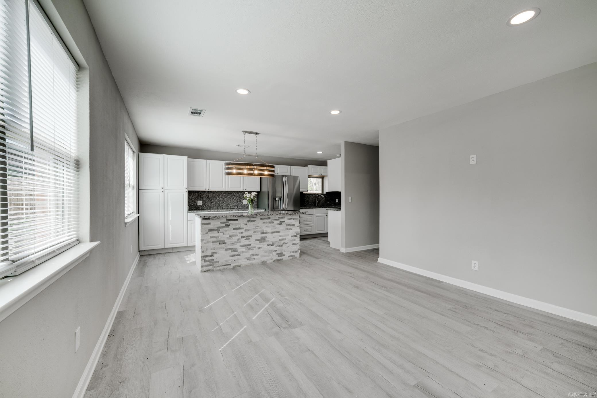 3 Grassy Lake Rd  Mayflower, AR