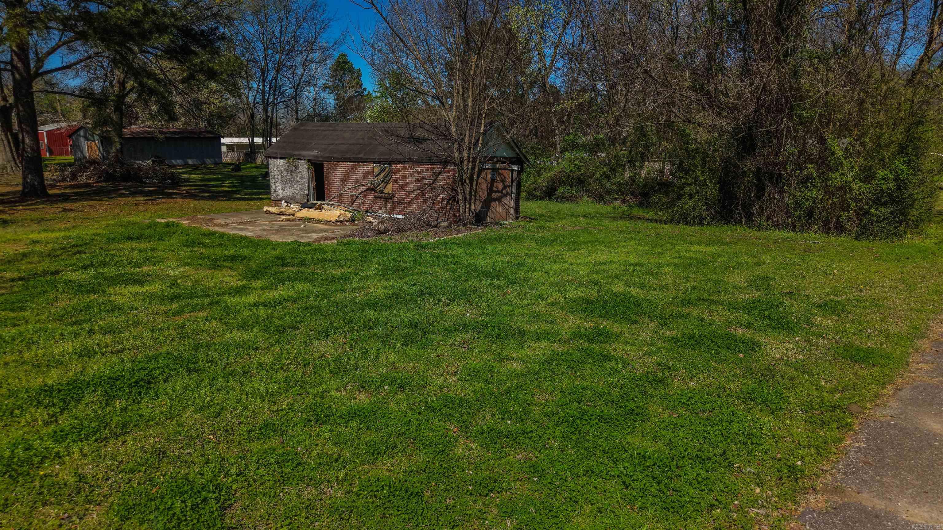 400 W Bennett  Morrilton, AR