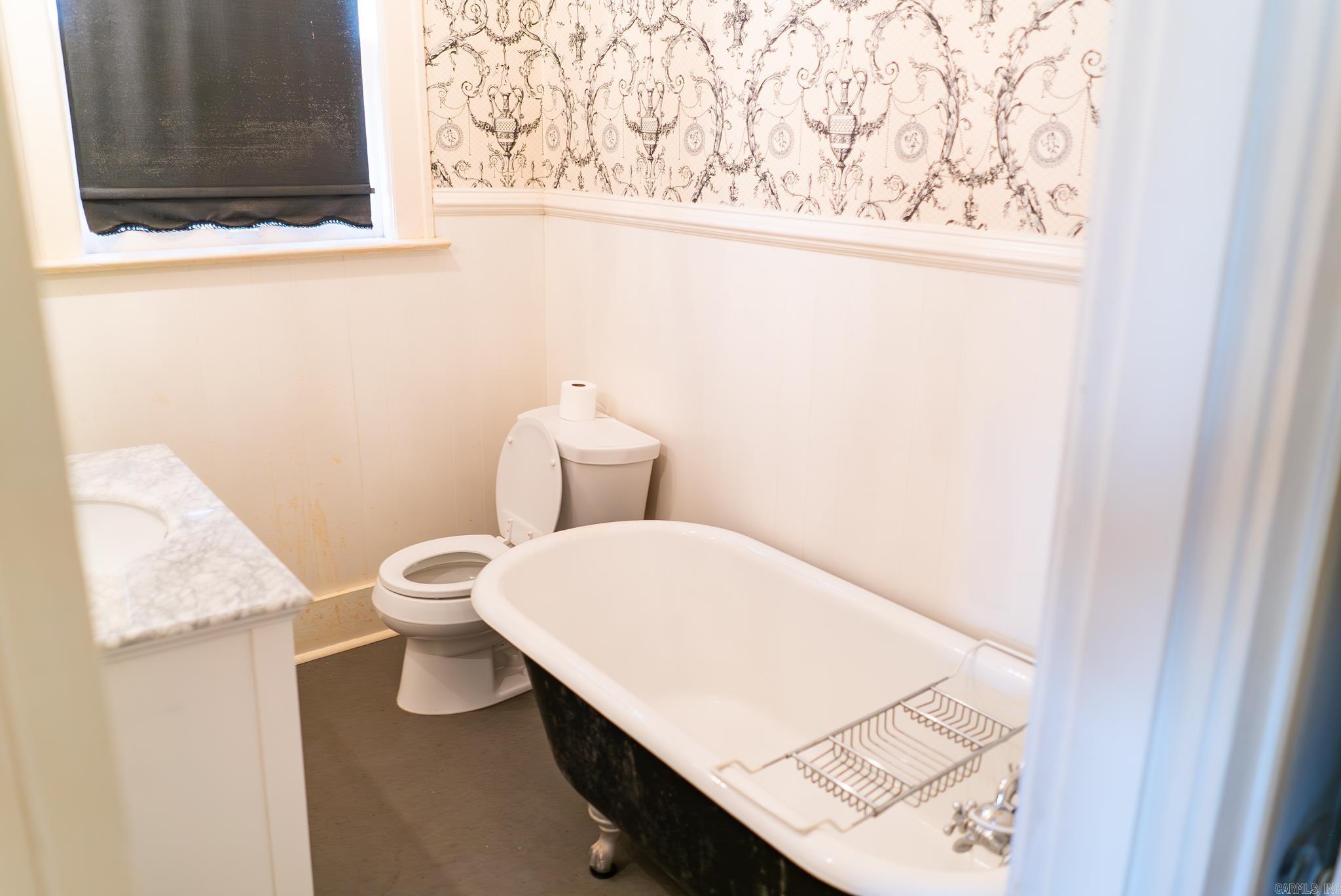 119 E College  Monticello, AR