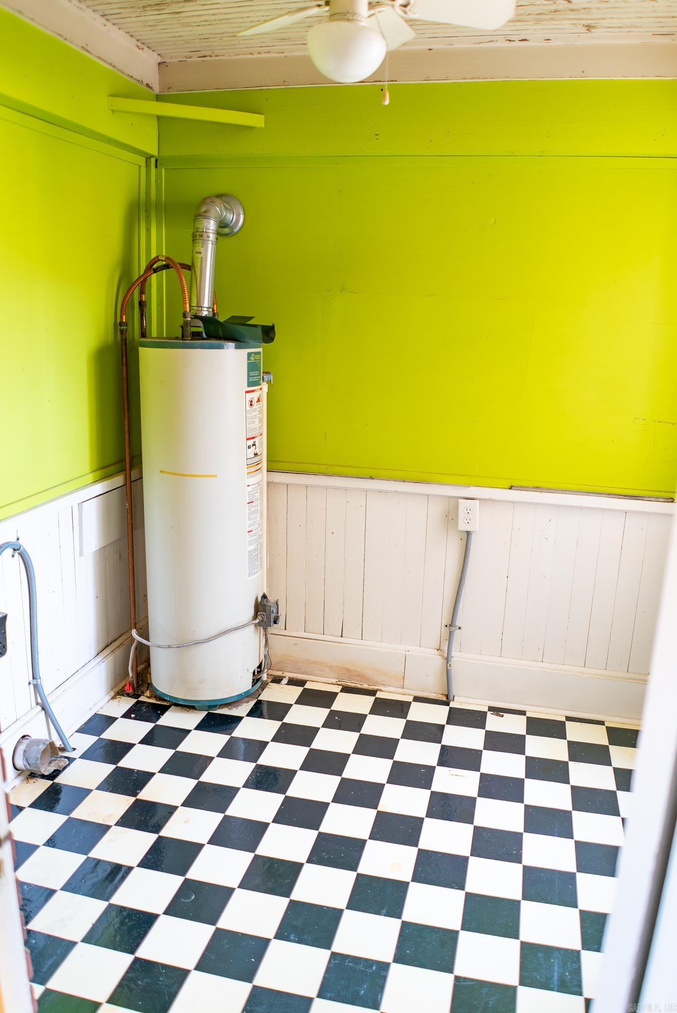 119 E College  Monticello, AR