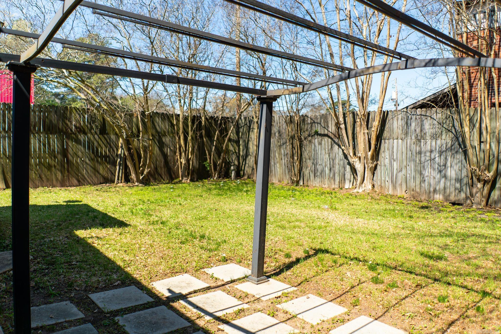 119 E College  Monticello, AR