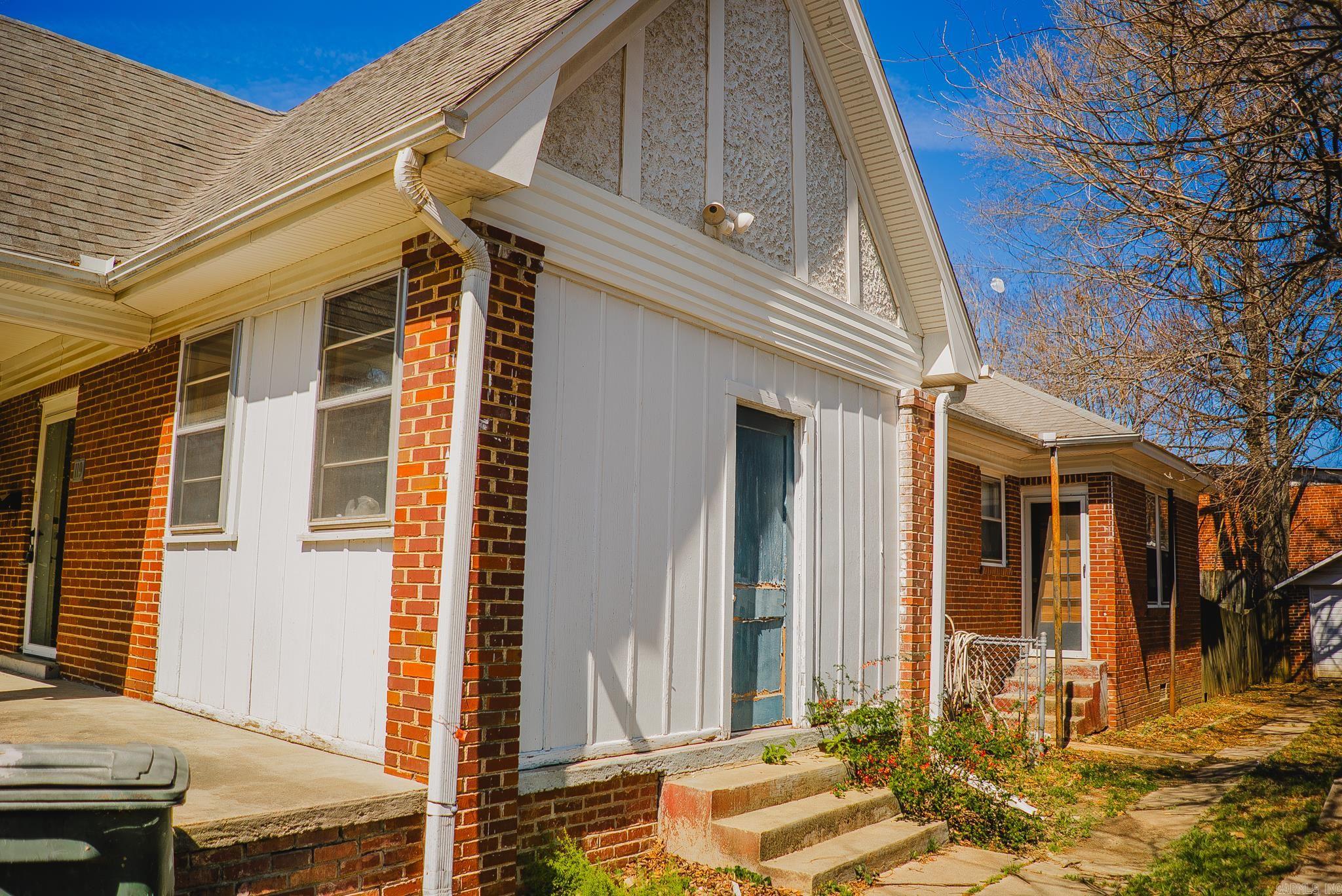 119 E College  Monticello, AR