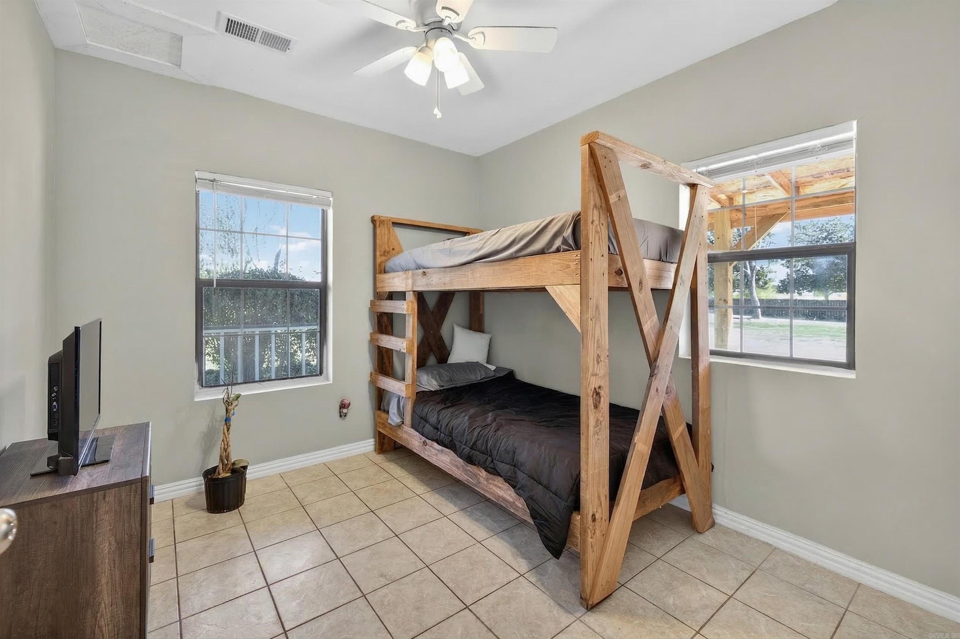 6766 Park  Fountain Lake, AR