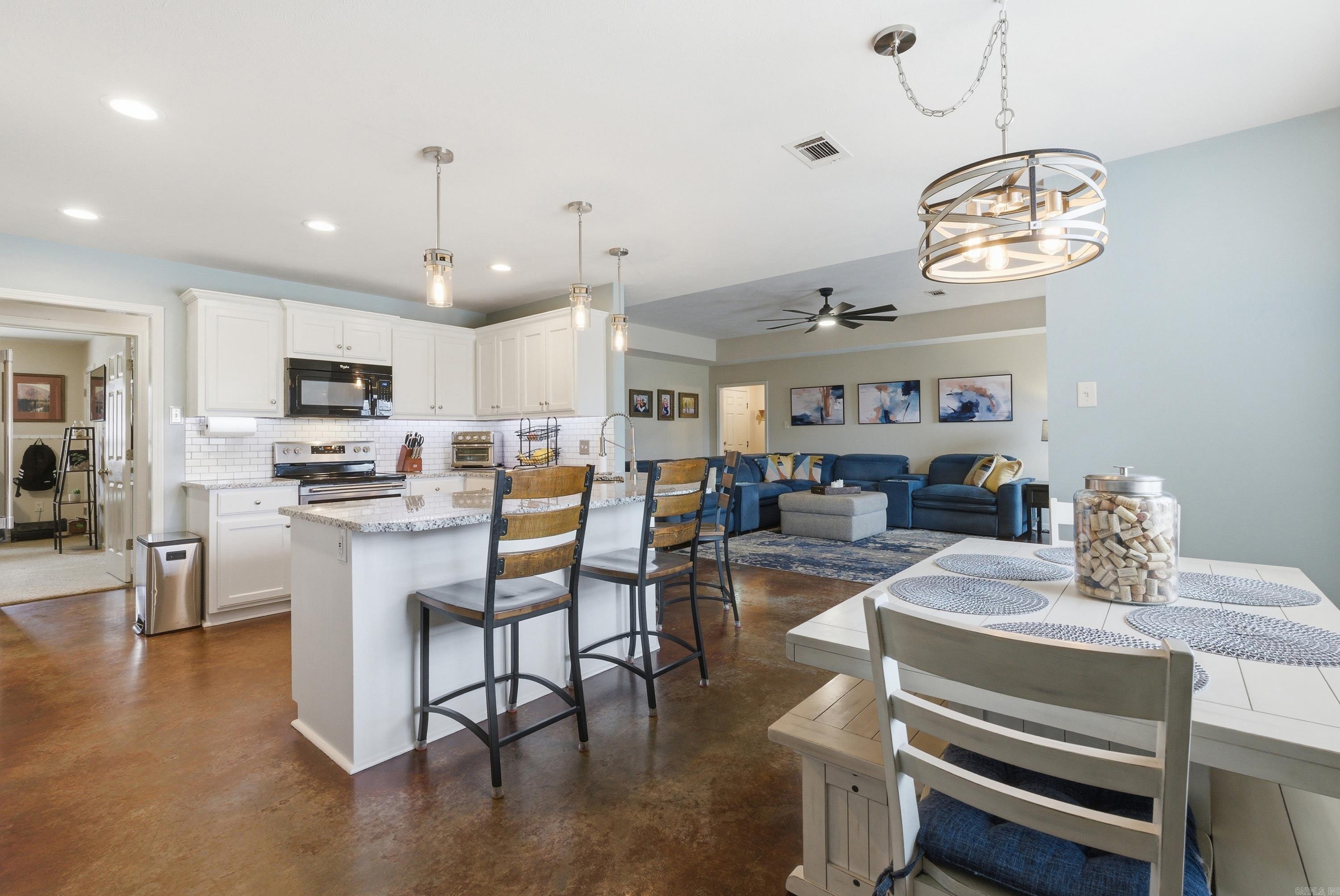 23 Mitchell  Greenbrier, AR