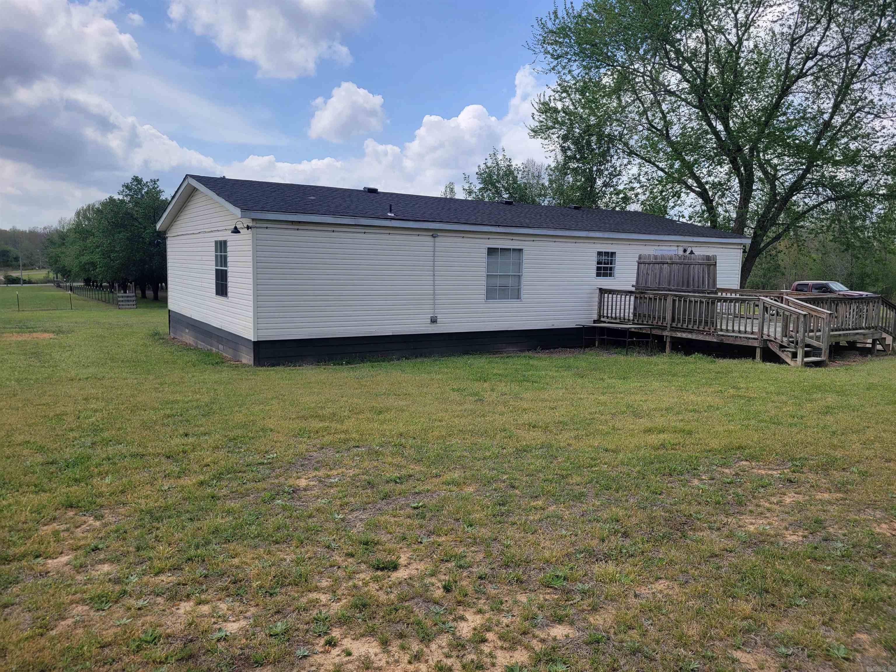 123 Deer Valley Dr. Searcy, AR 72143