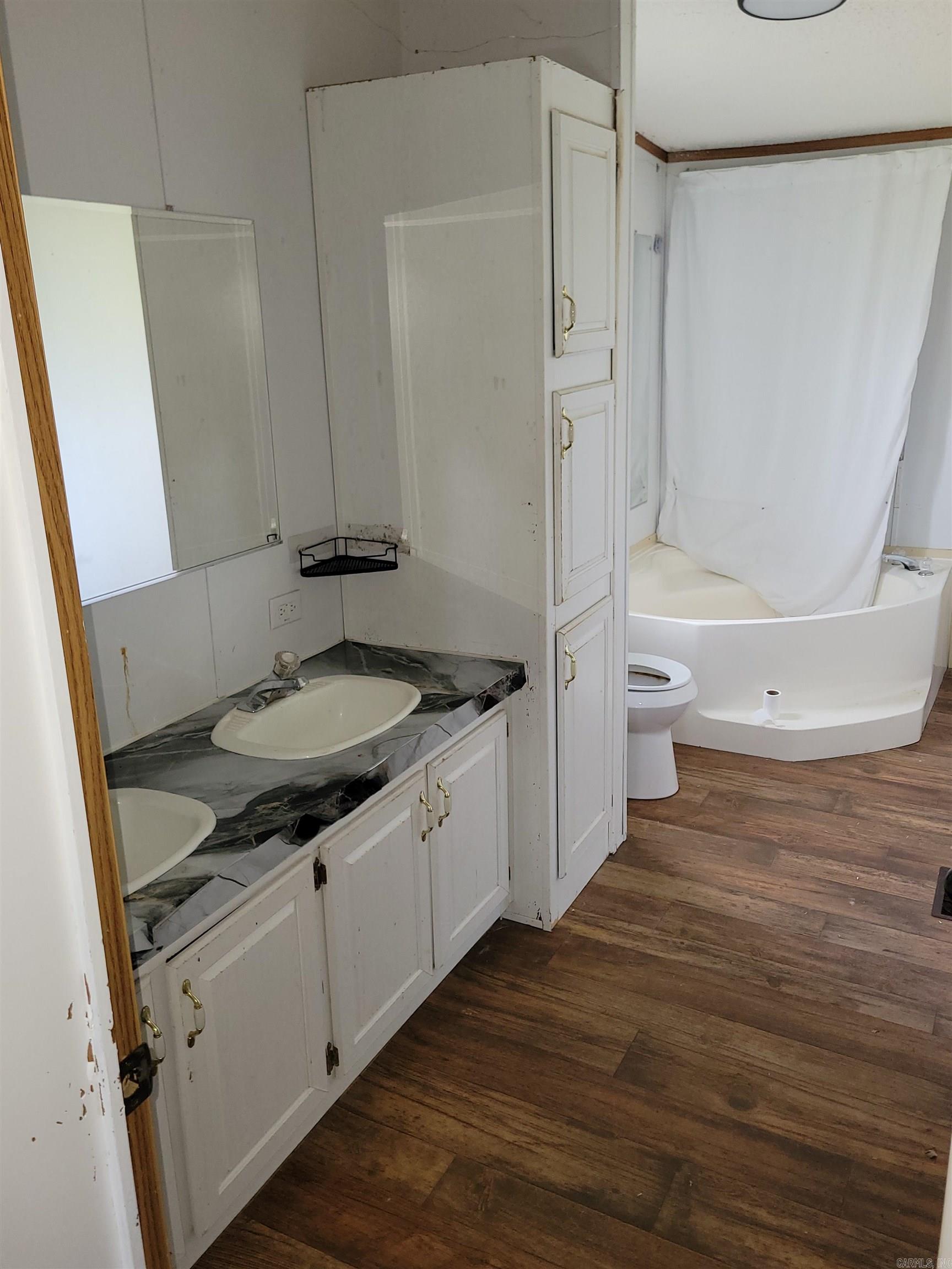 123 Deer Valley Dr.  Searcy, AR