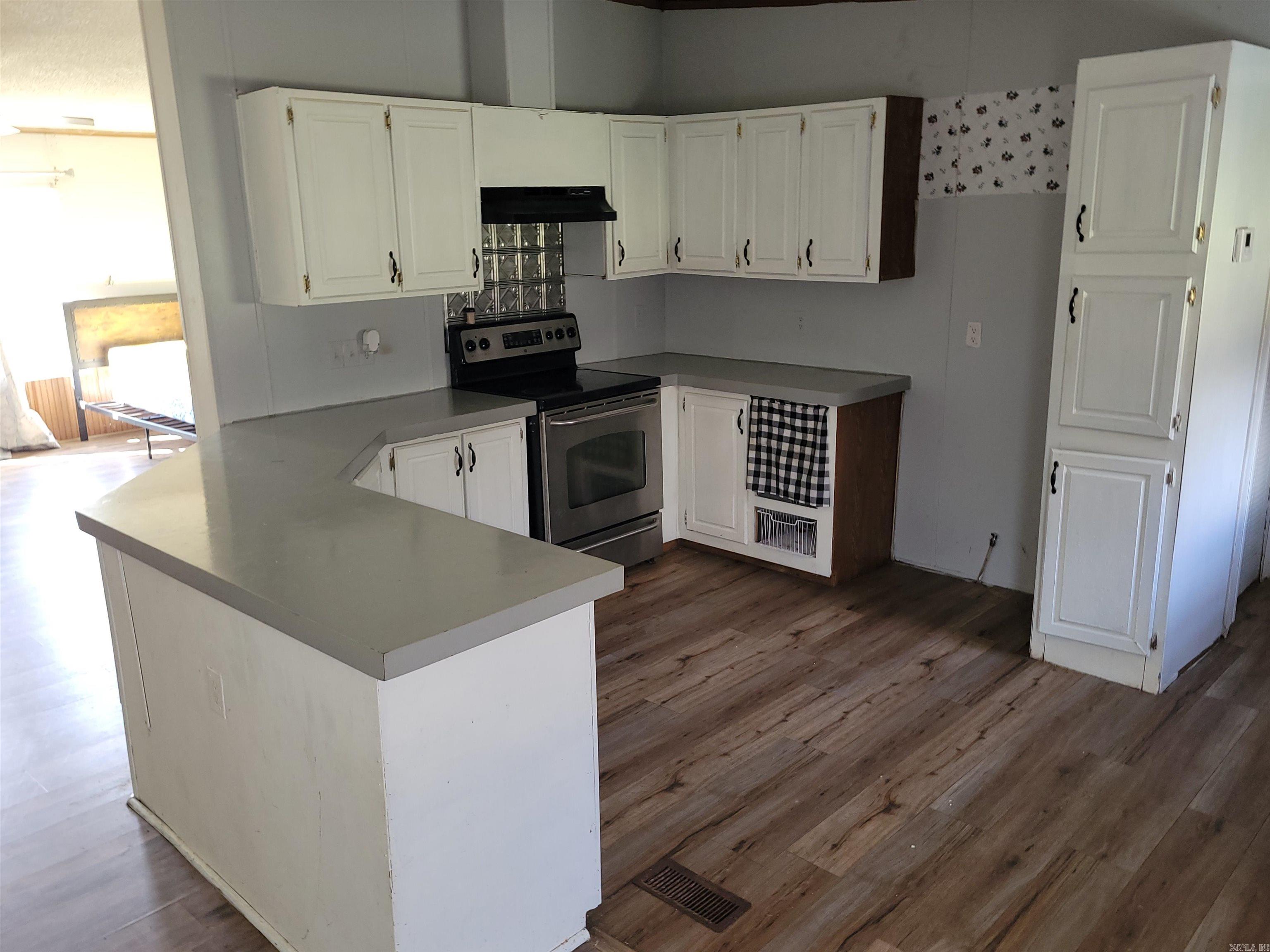 123 Deer Valley Dr.  Searcy, AR