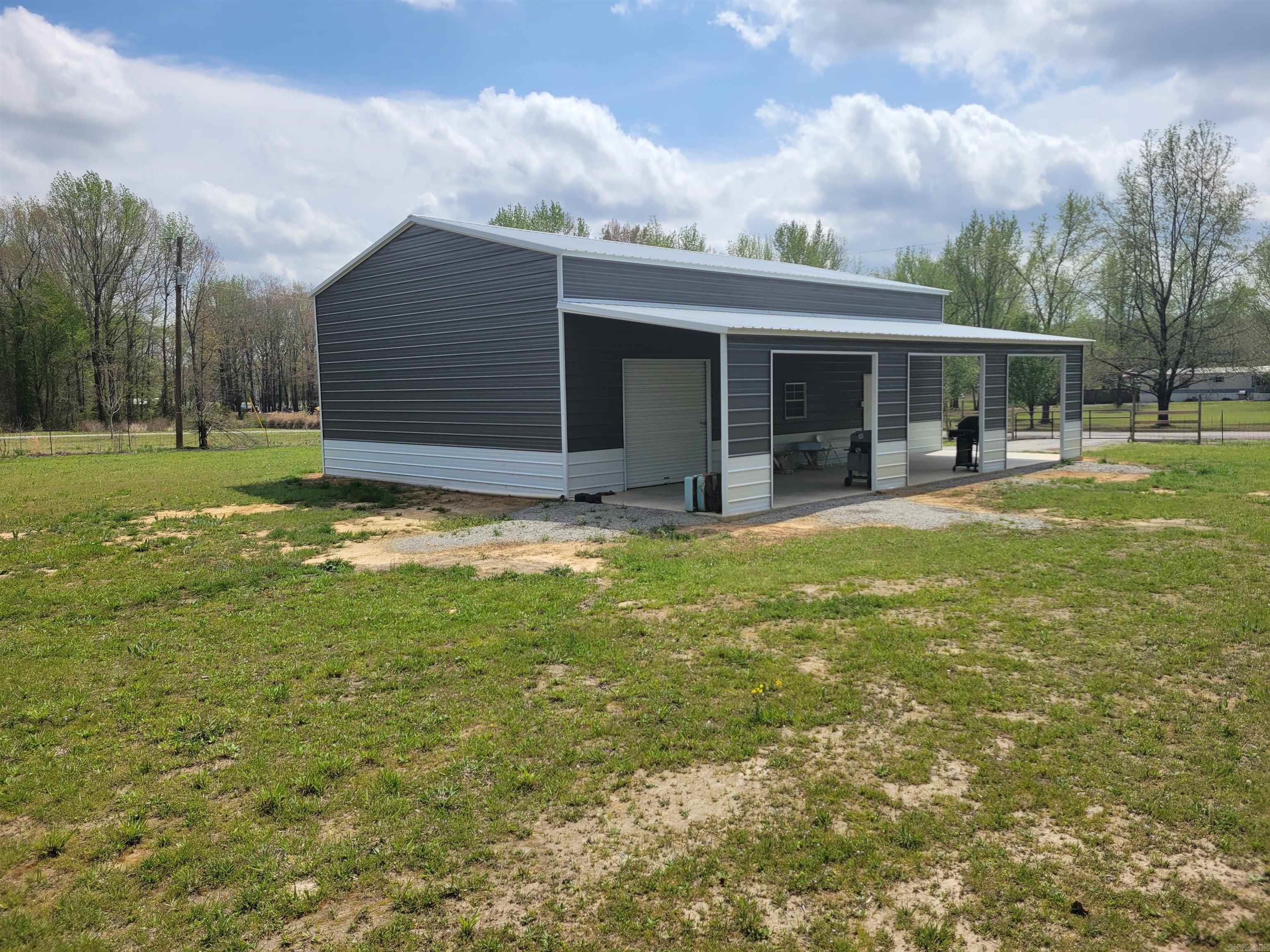 123 Deer Valley Dr. Searcy, AR 72143