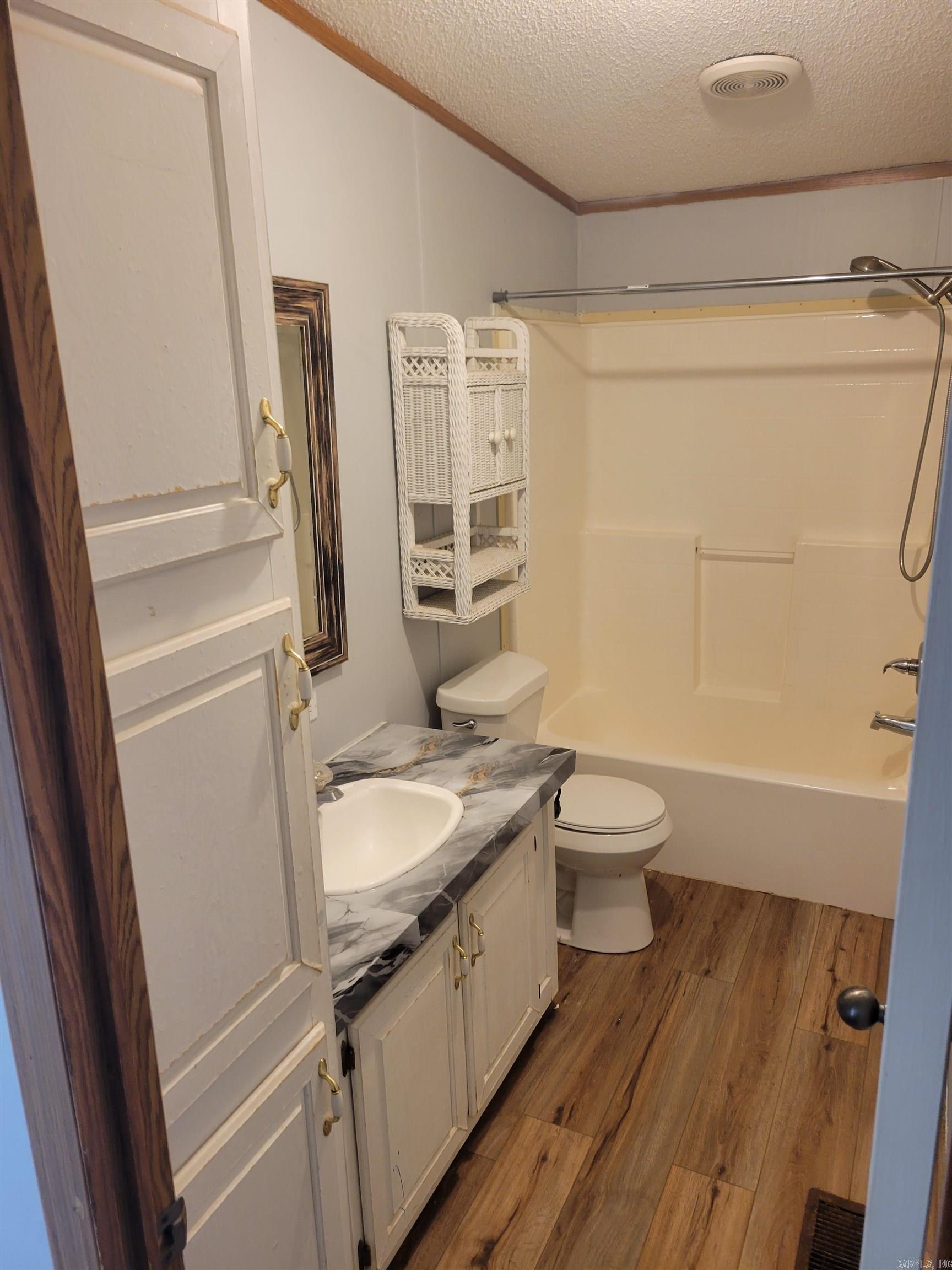 123 Deer Valley Dr. Searcy, AR 72143