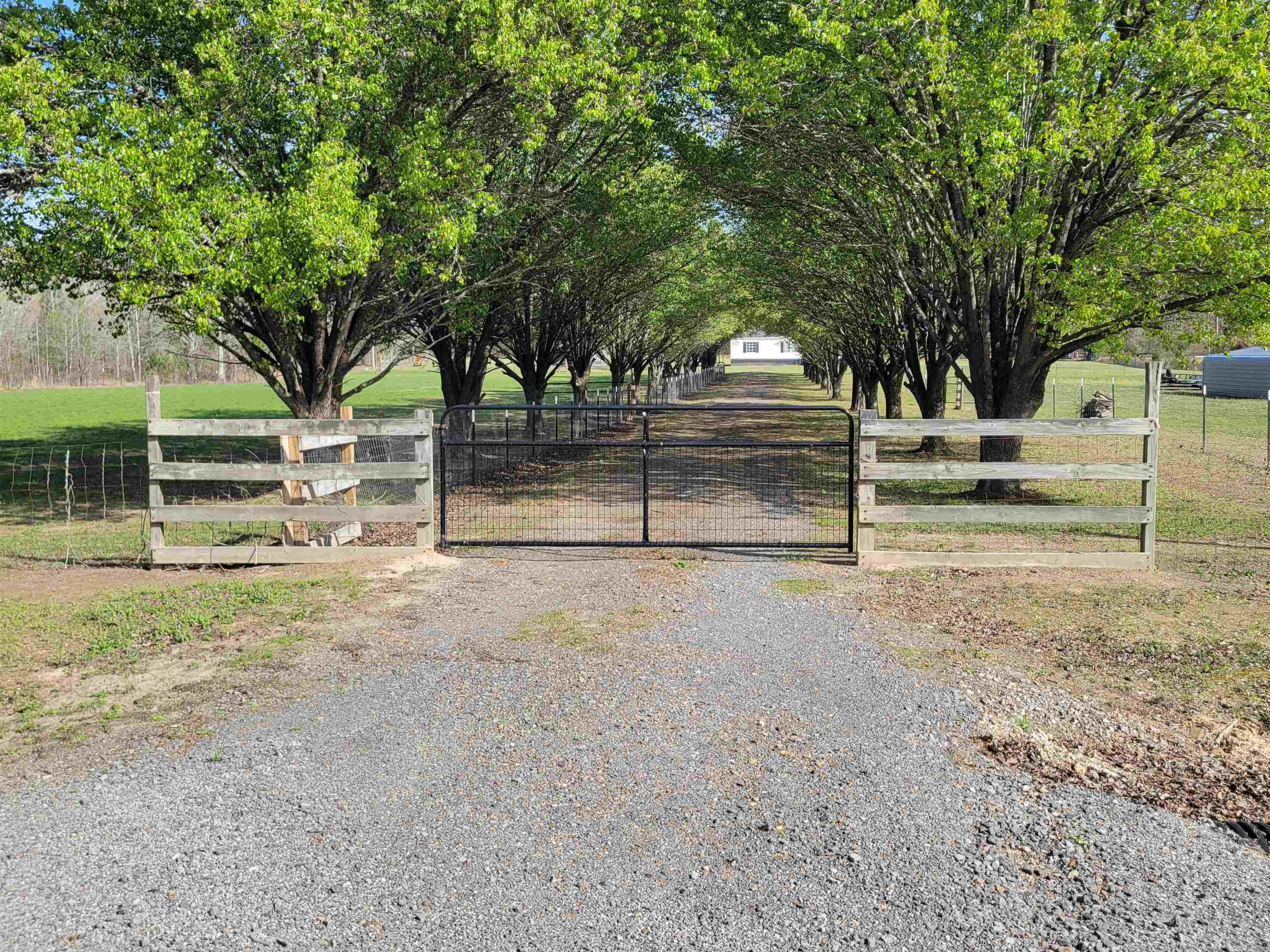 123 Deer Valley Dr.  Searcy, AR