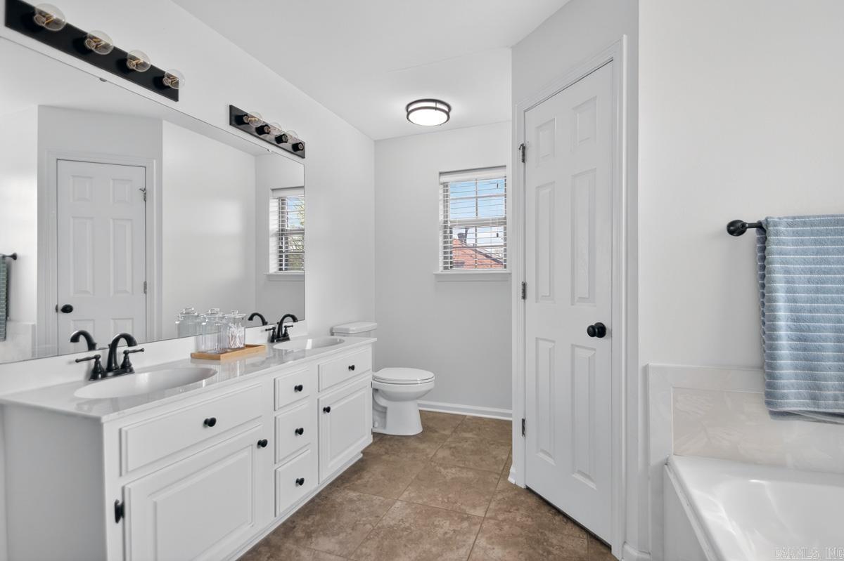 1014 Spring Creek  Benton, AR