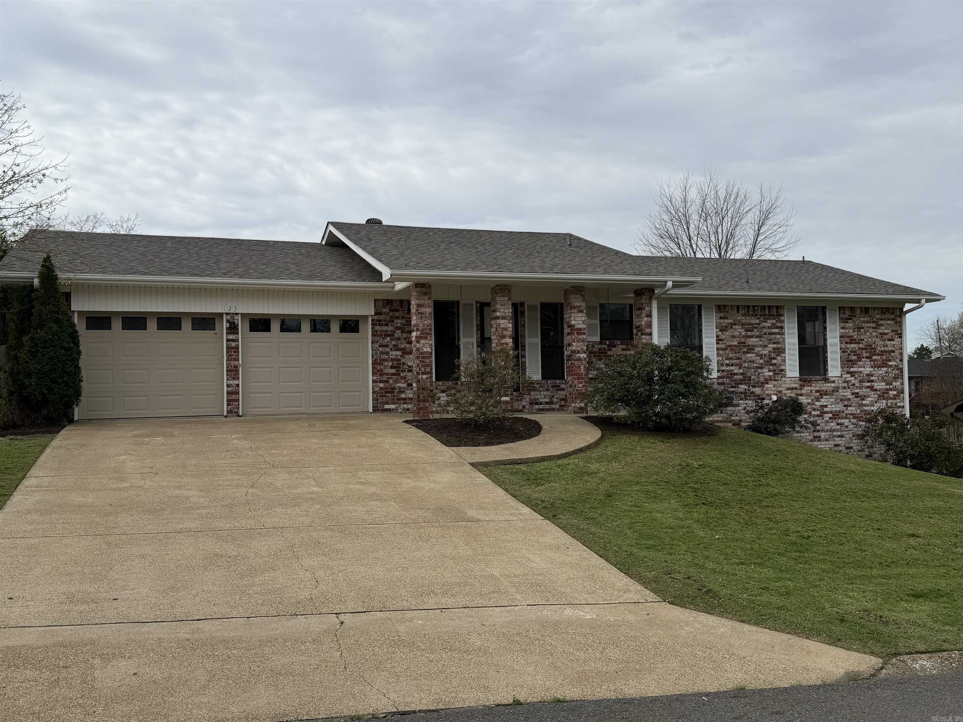 123 Santa Fe  Hot Springs, AR