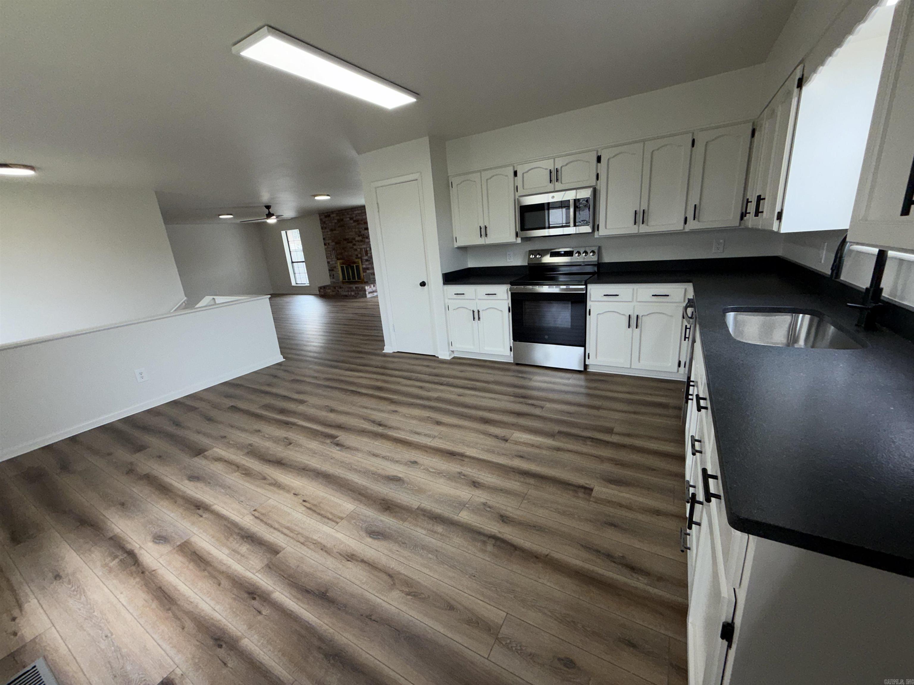 123 Santa Fe  Hot Springs, AR