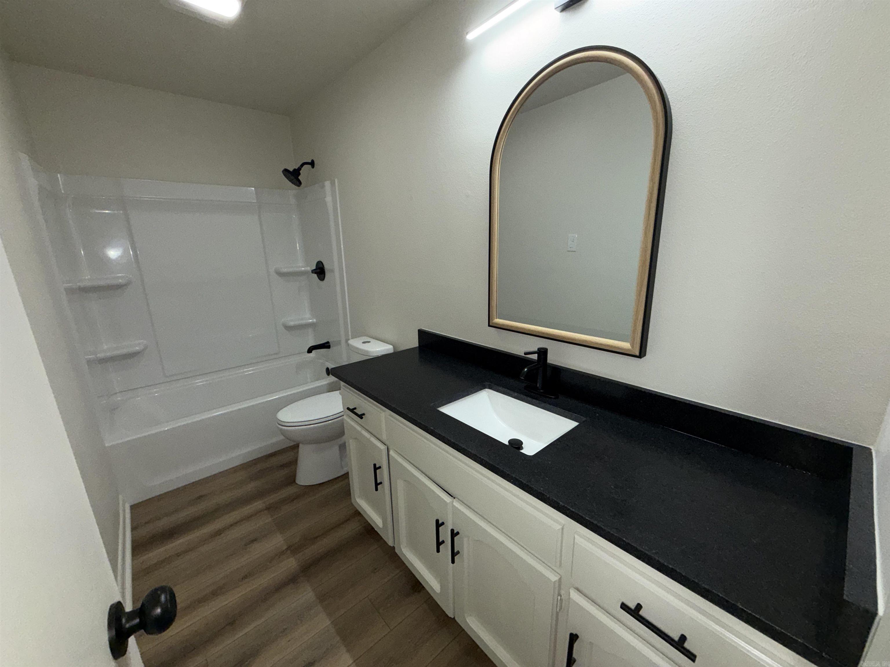 123 Santa Fe  Hot Springs, AR