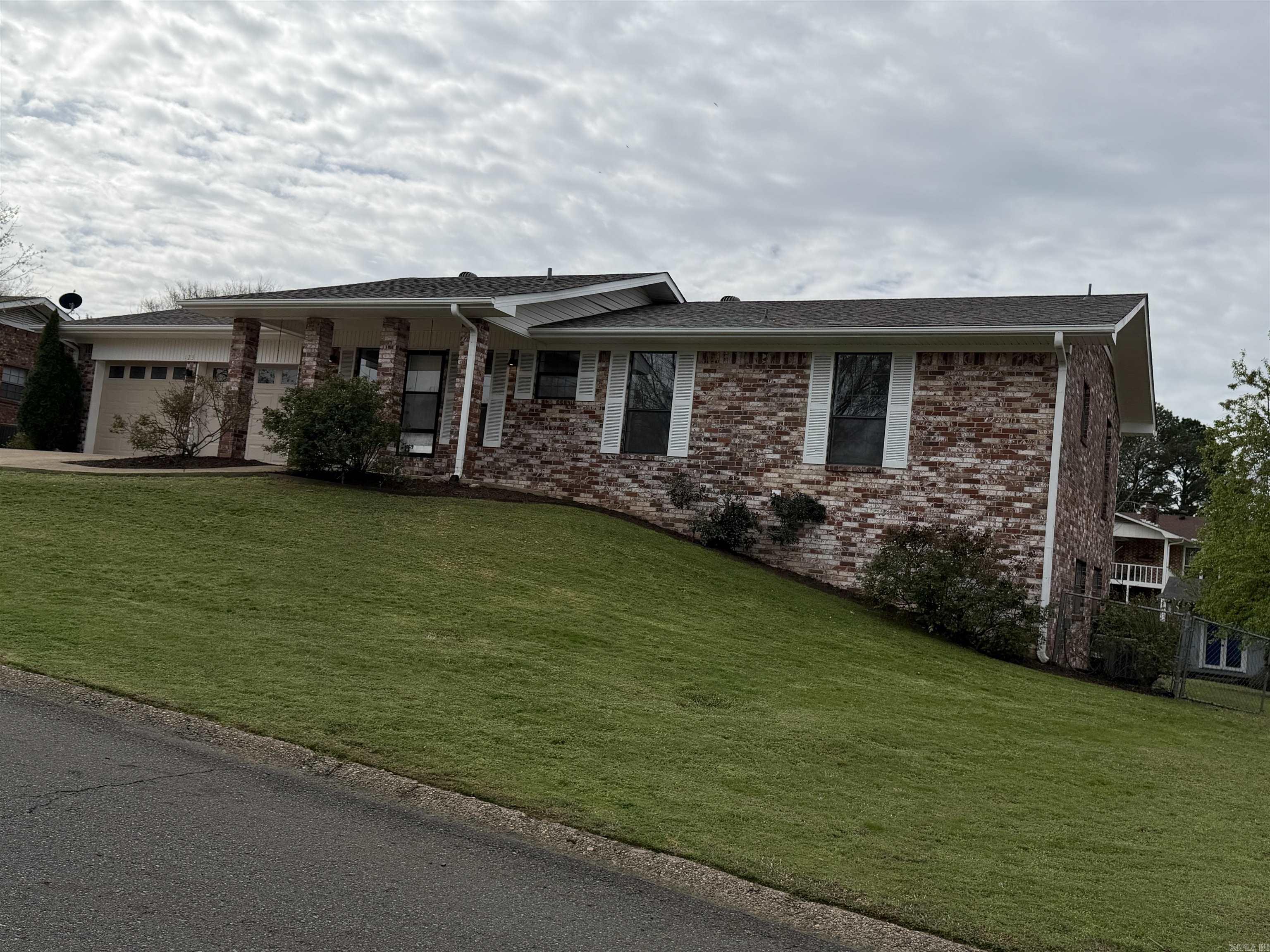 123 Santa Fe  Hot Springs, AR