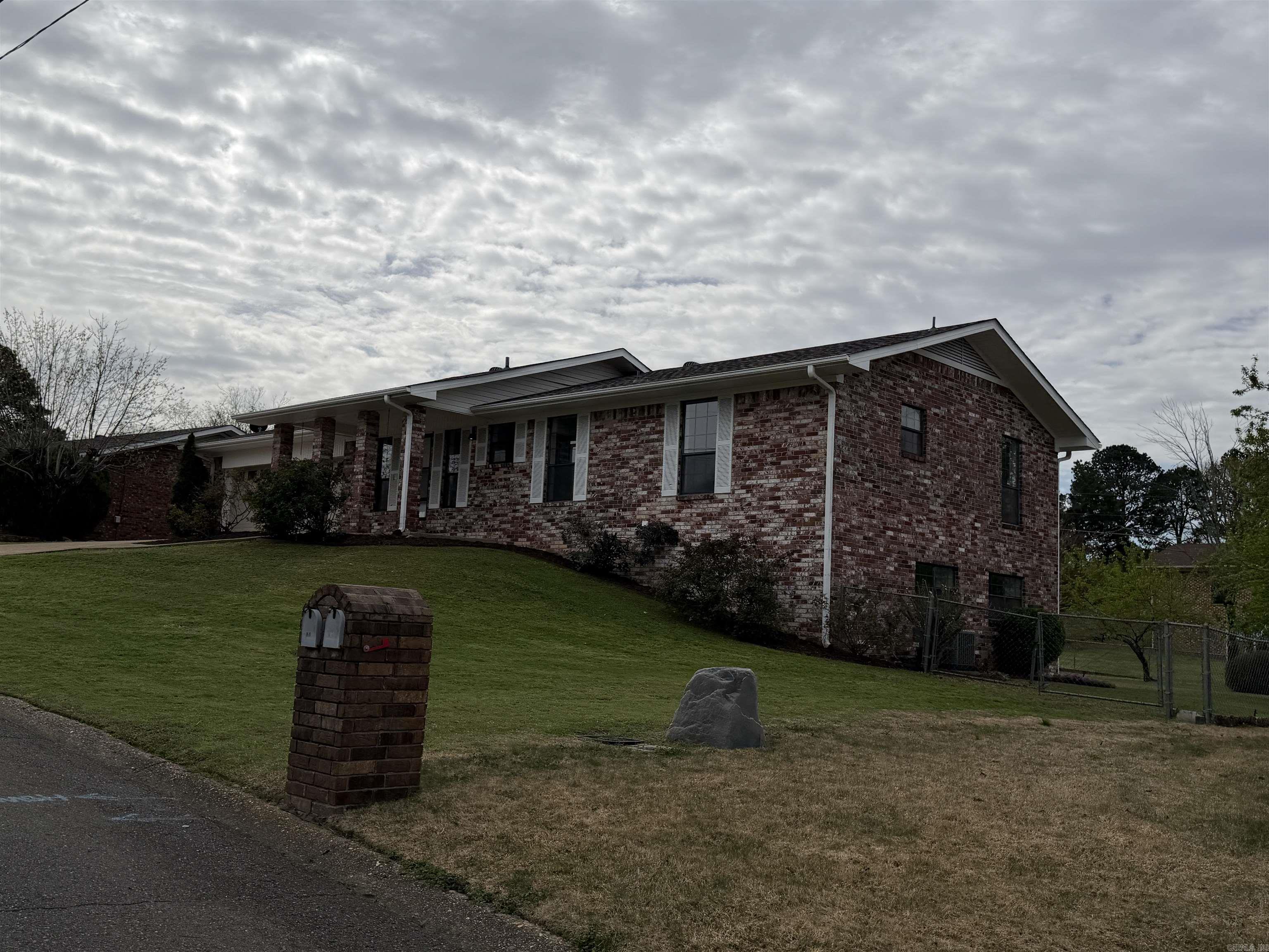 123 Santa Fe  Hot Springs, AR