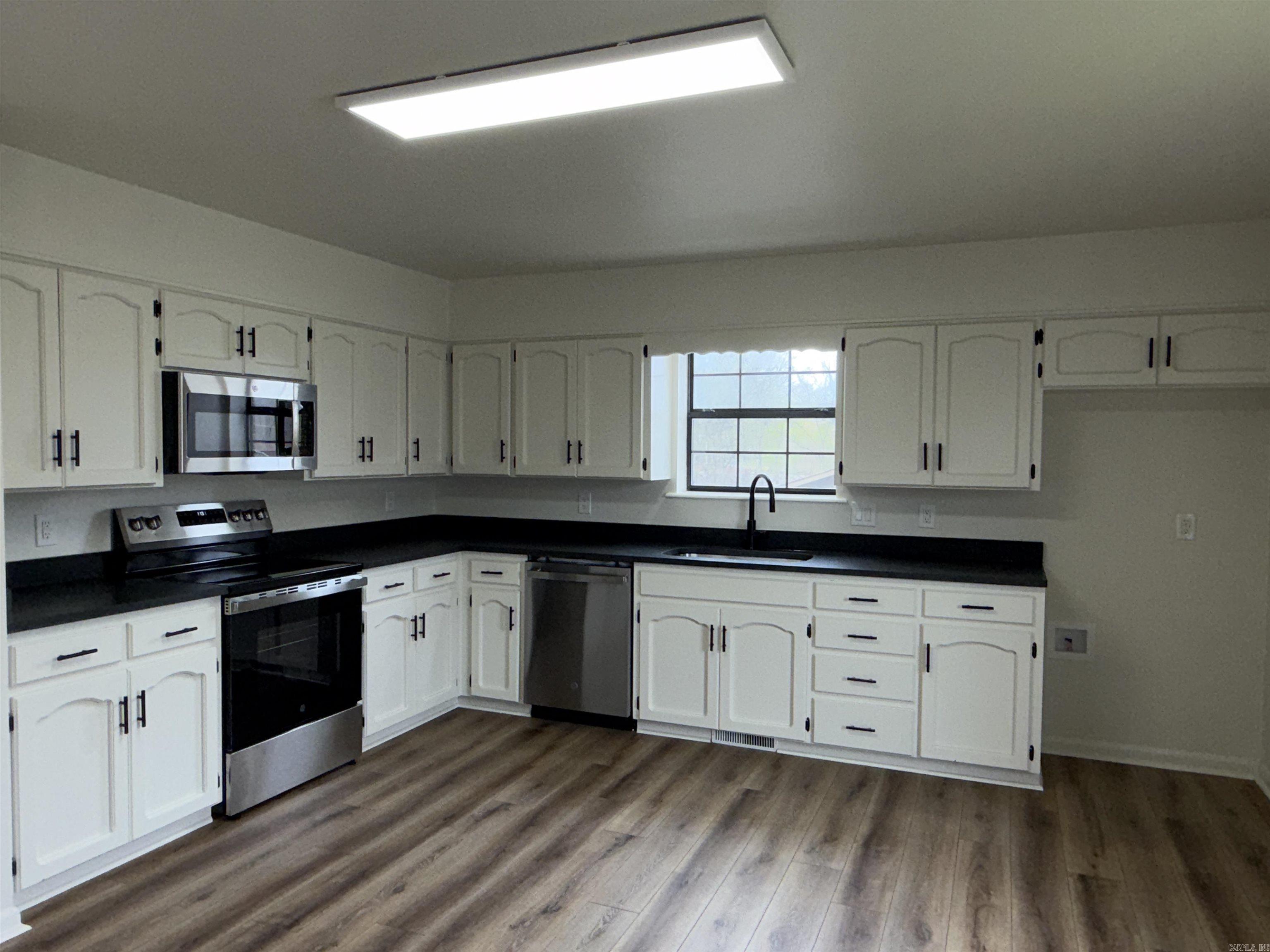 123 Santa Fe  Hot Springs, AR