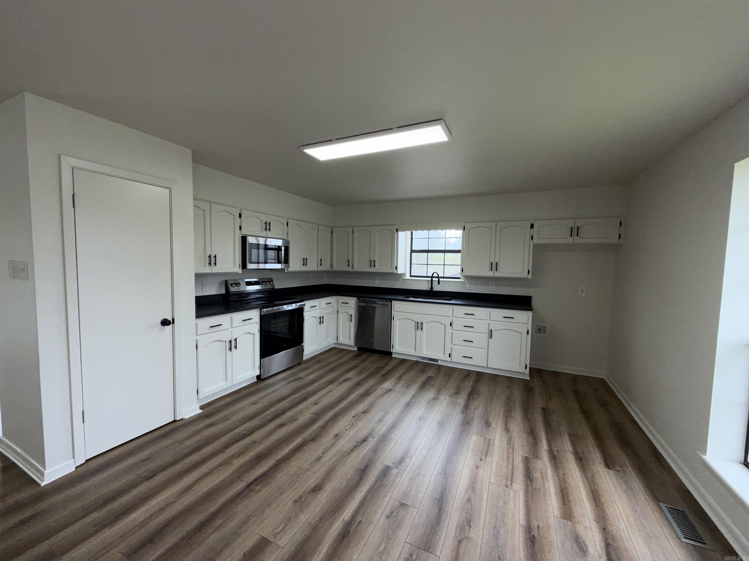 123 Santa Fe  Hot Springs, AR