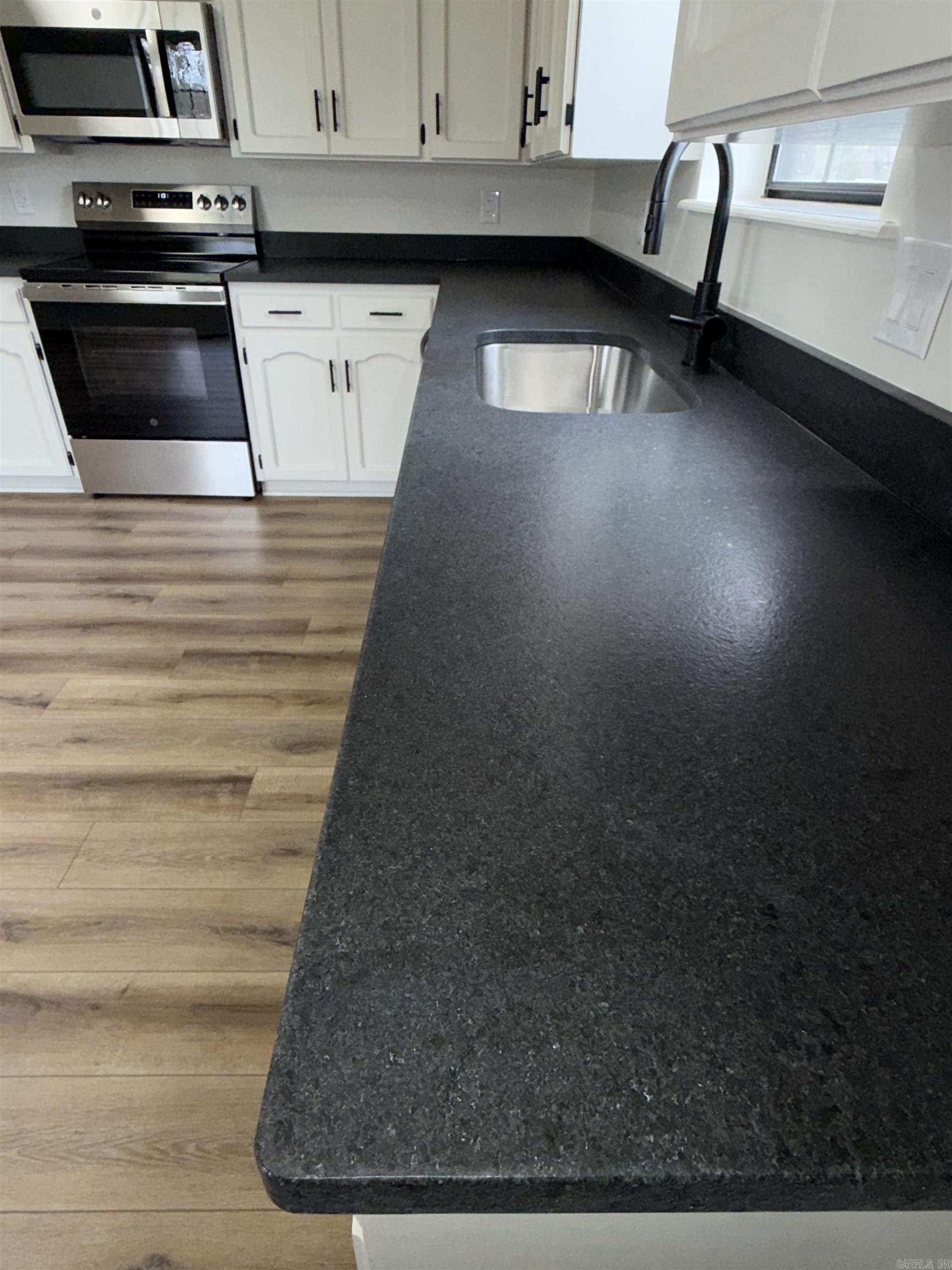 123 Santa Fe  Hot Springs, AR