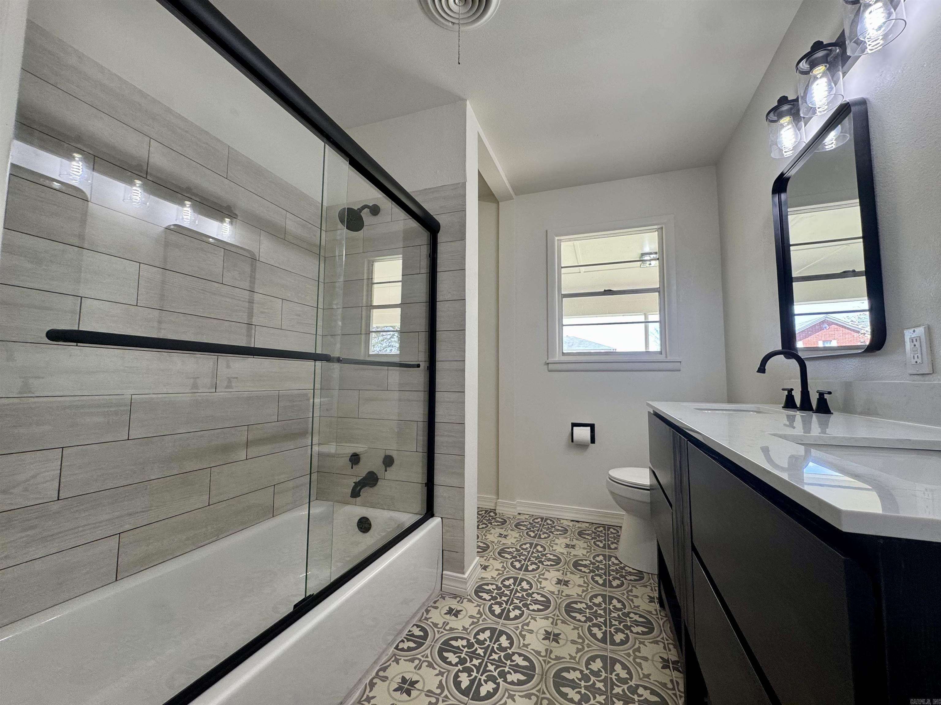 1204 Harton  Conway, AR