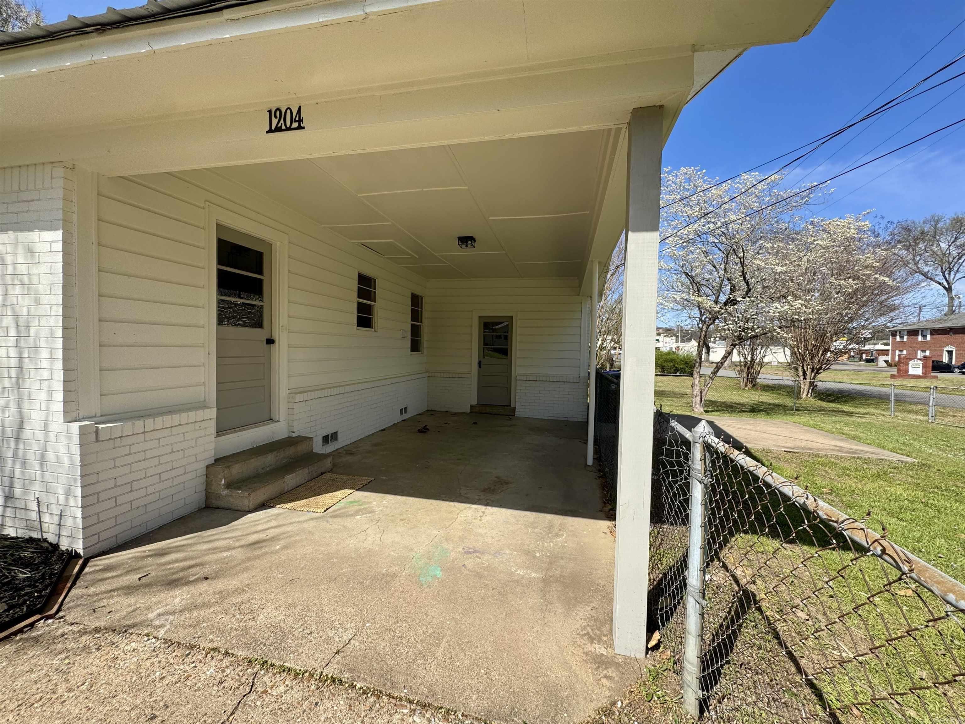 1204 Harton  Conway, AR
