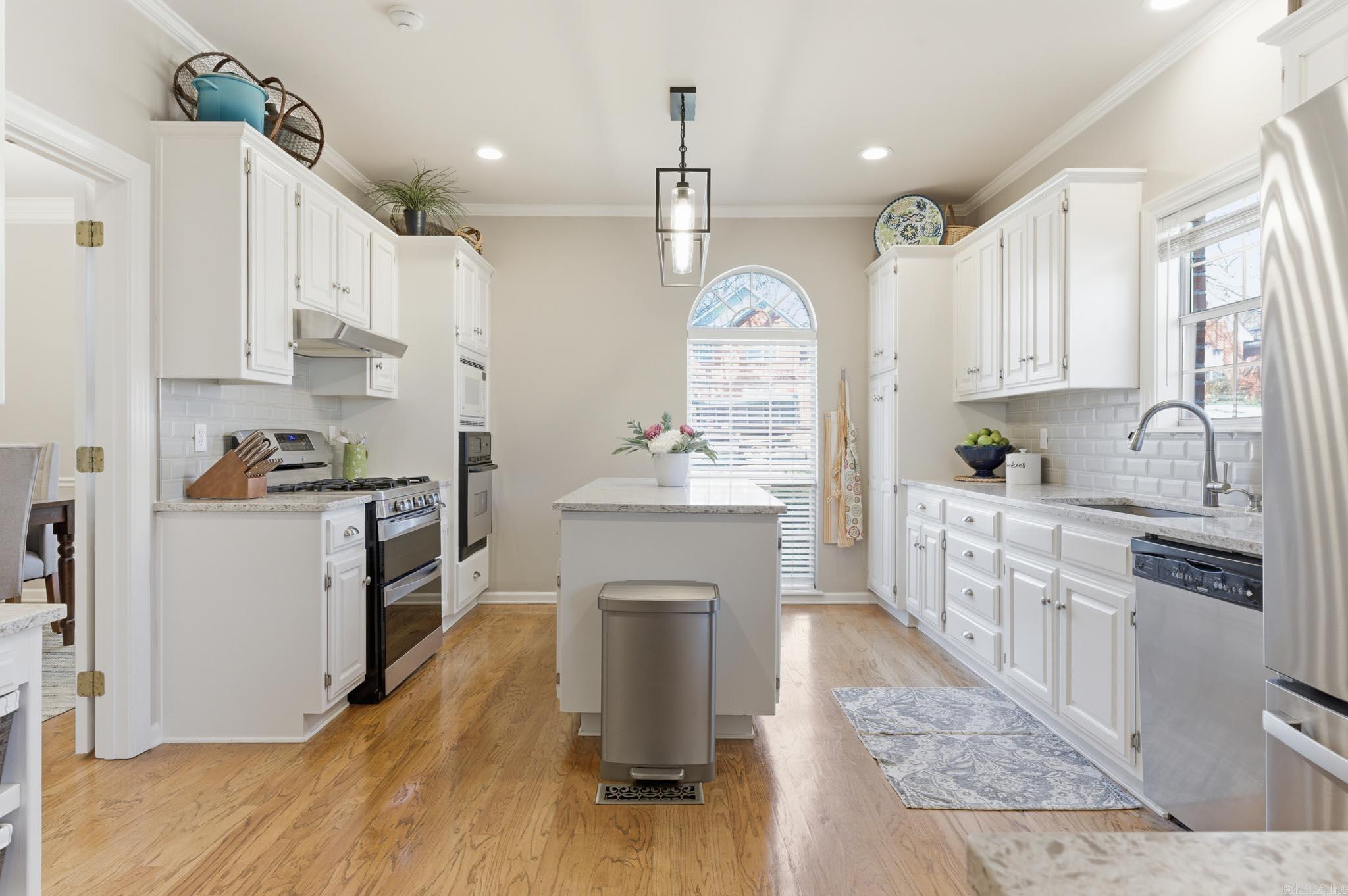 14620 Chambery Drive Little Rock, AR 72211