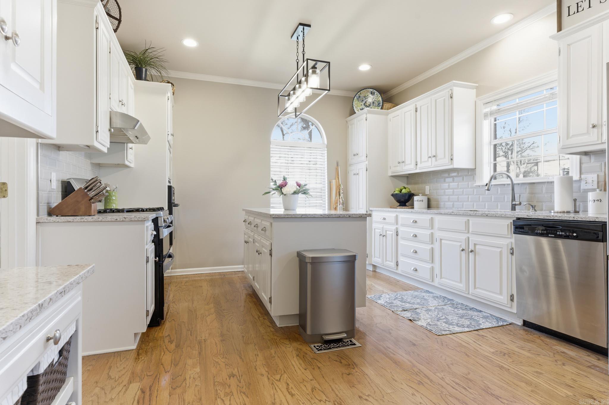 14620 Chambery Drive Little Rock, AR 72211